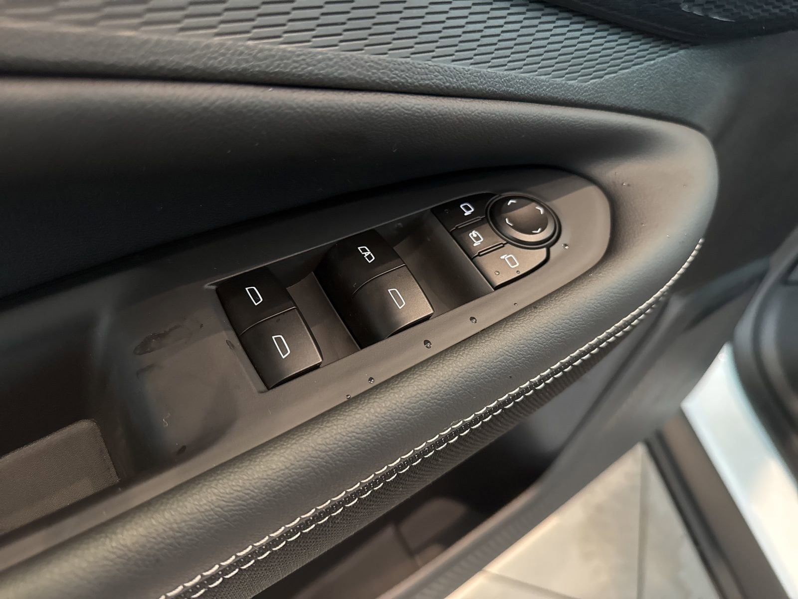 2026 Chevrolet Blazer EV LT - Photo 15