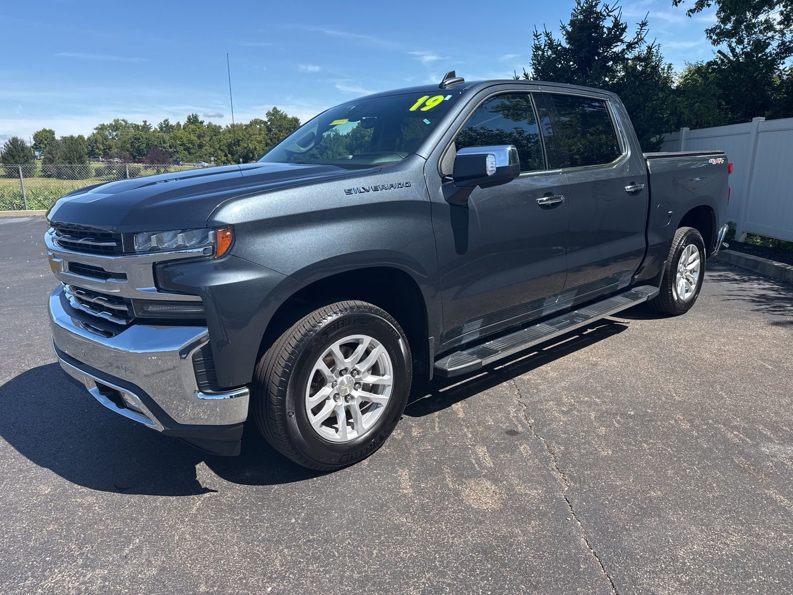 2019 Chevrolet Silverado 1500 LTZ photo 3