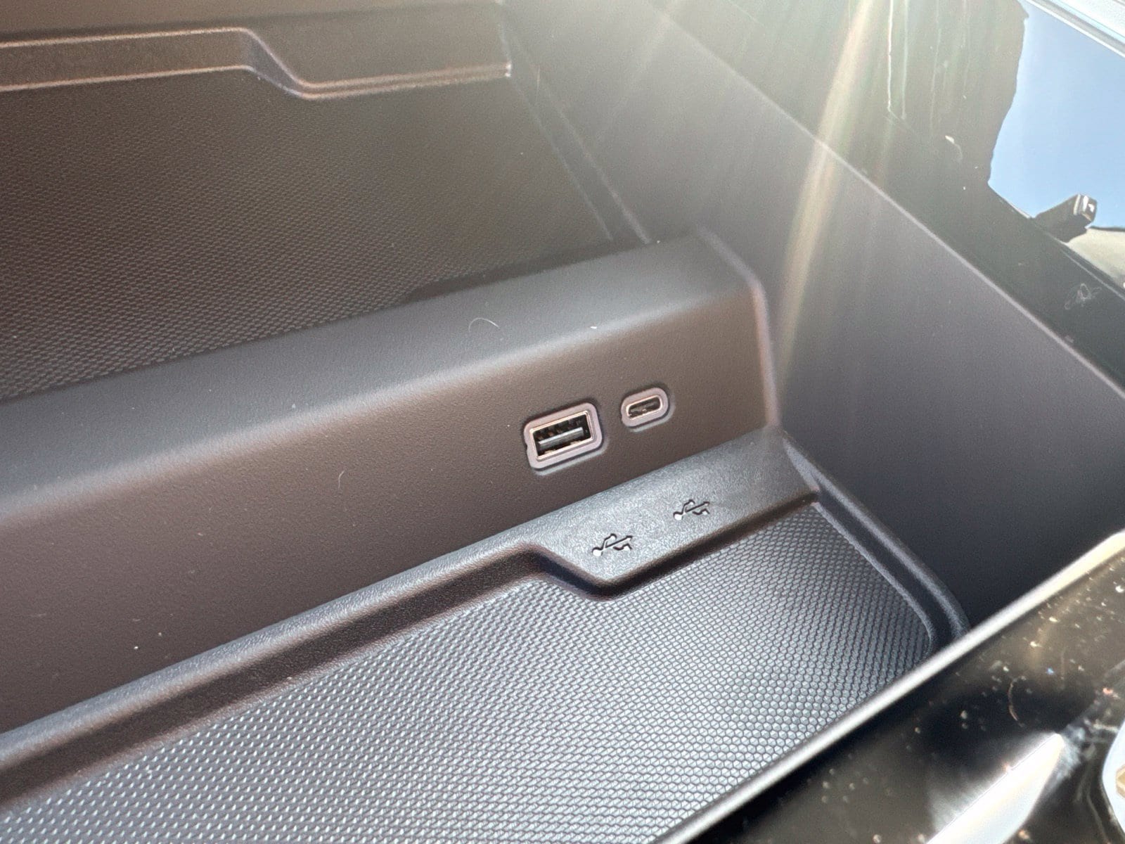 2026 Chevrolet Suburban LS - Photo 27