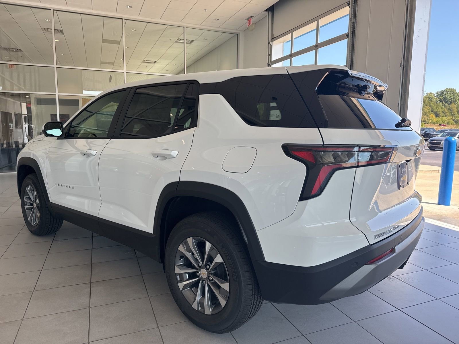 2026 Chevrolet Equinox LT photo 4
