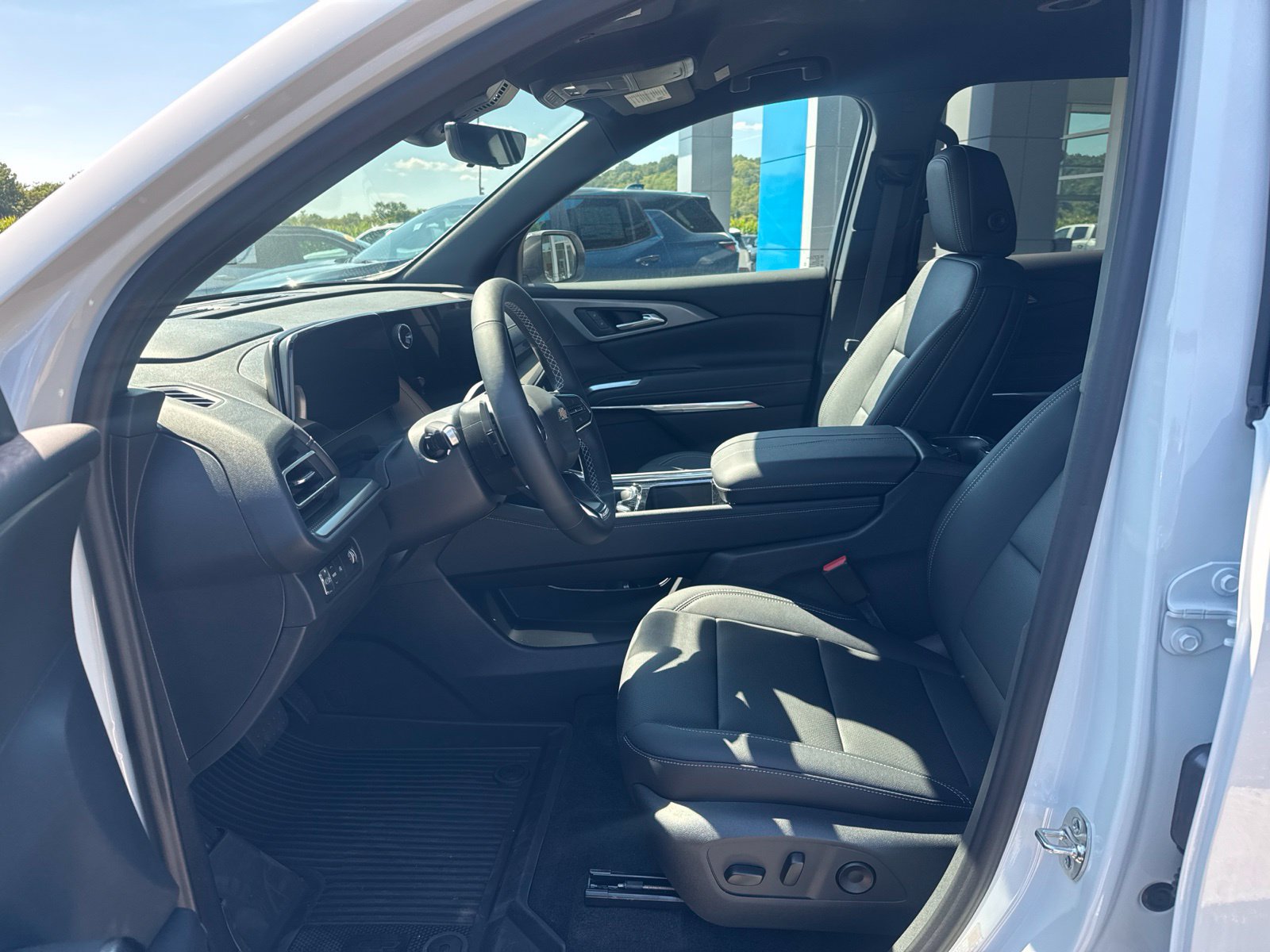 2026 Chevrolet Traverse LT - Photo 20