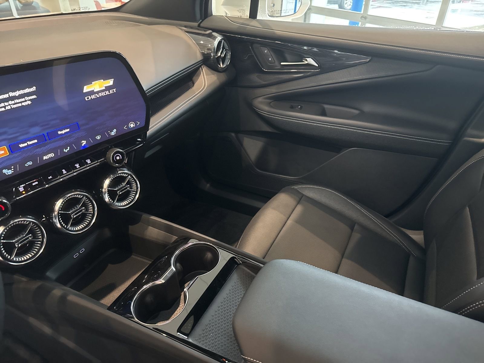 2026 Chevrolet Blazer EV LT - Photo 25