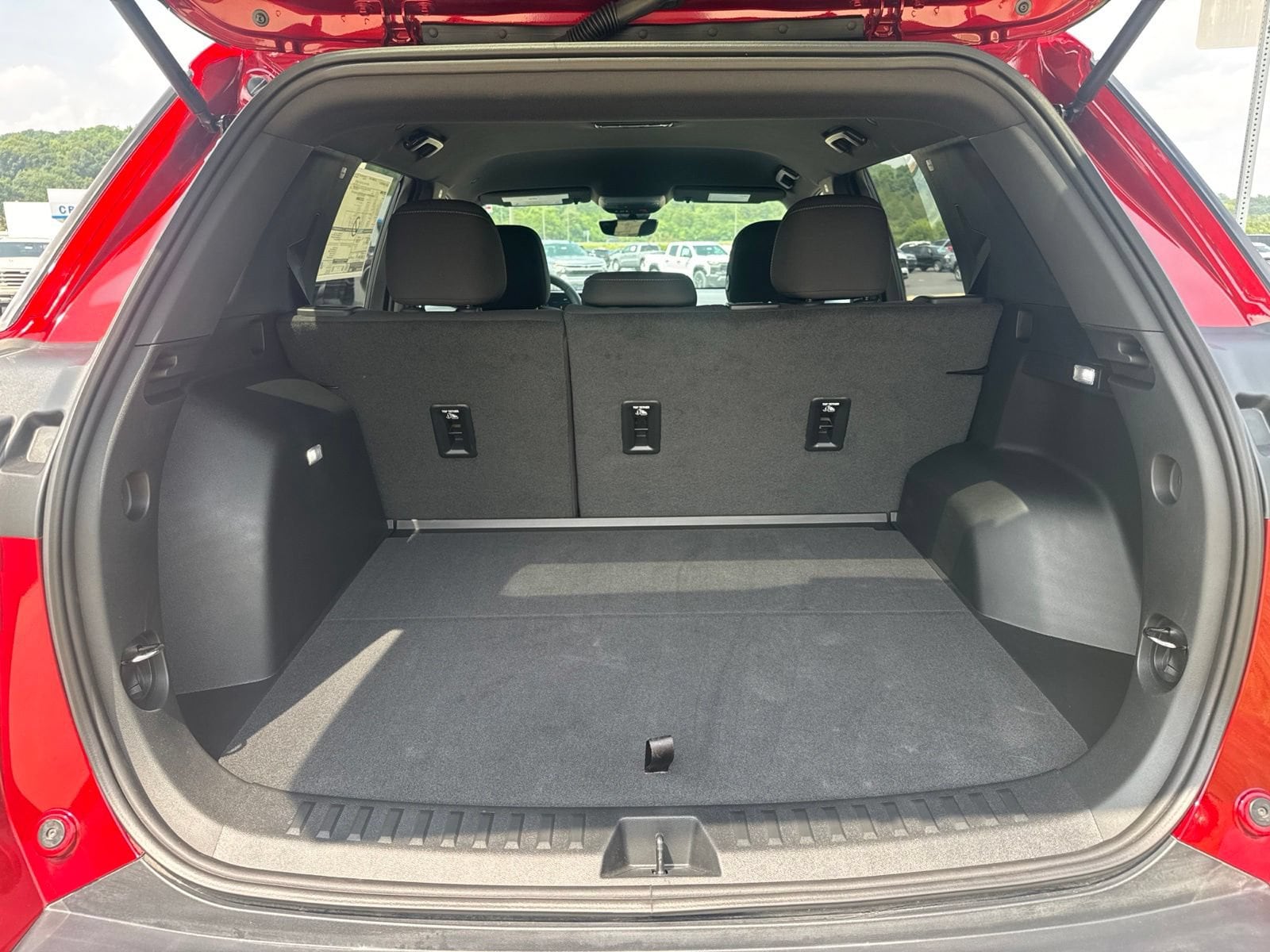 2027 Chevrolet Equinox LT - Photo 11