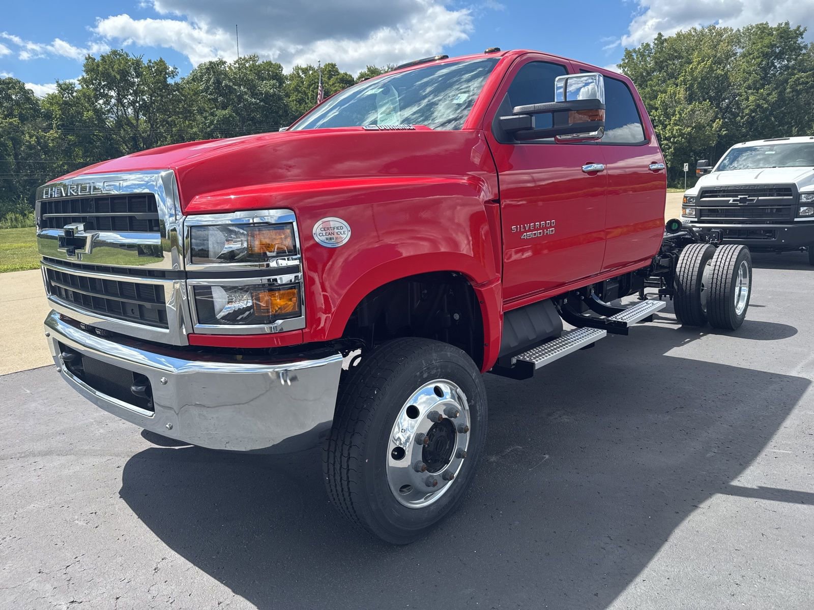 2024 Chevrolet Silverado 4500HD Work Truck photo 2