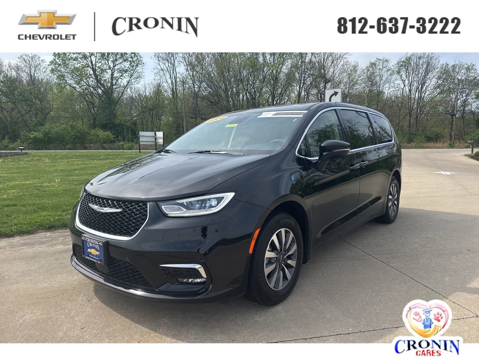 2024 Chrysler Pacifica PHEV Select
