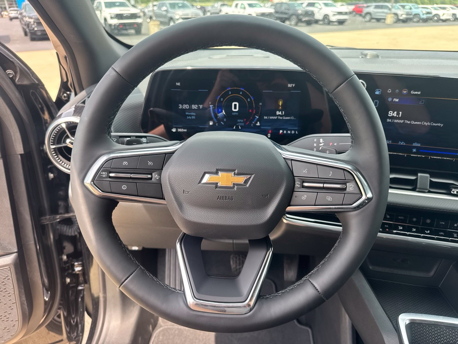 2027 Chevrolet Equinox LT - Photo 20