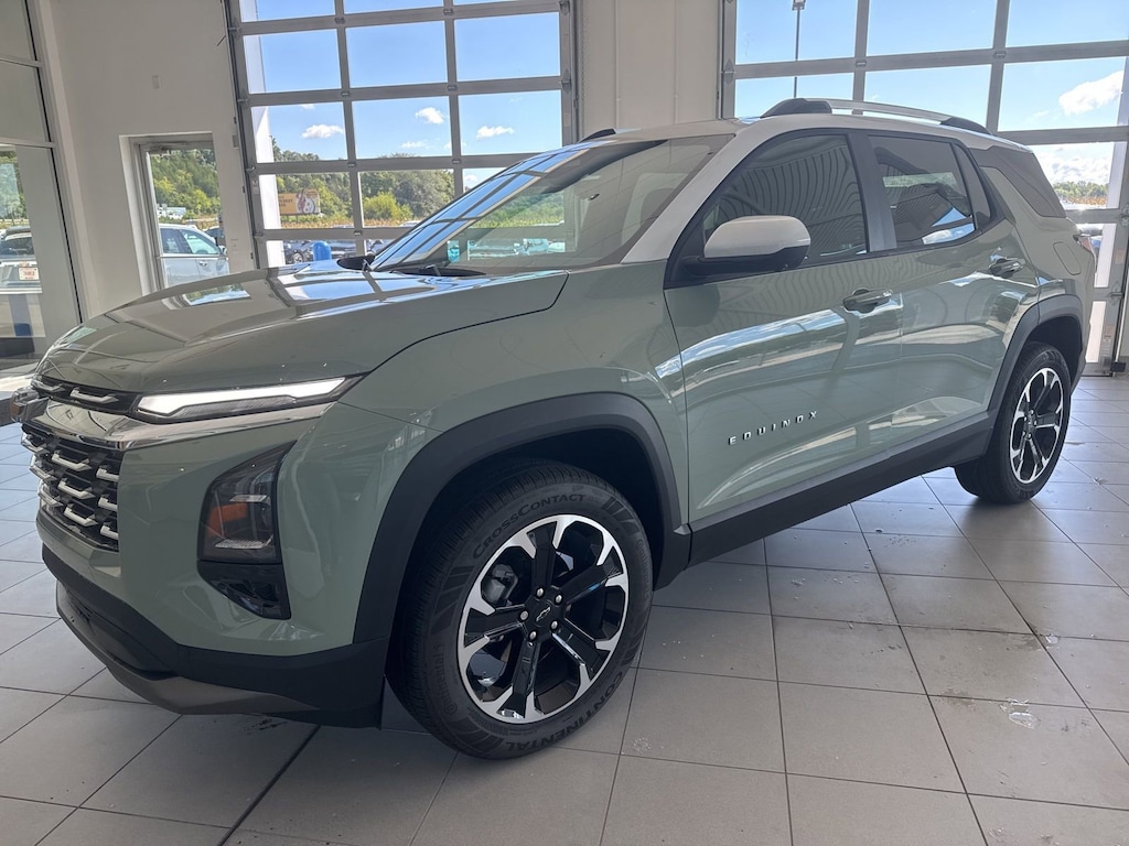 New 2025 Chevrolet Equinox LT SUV