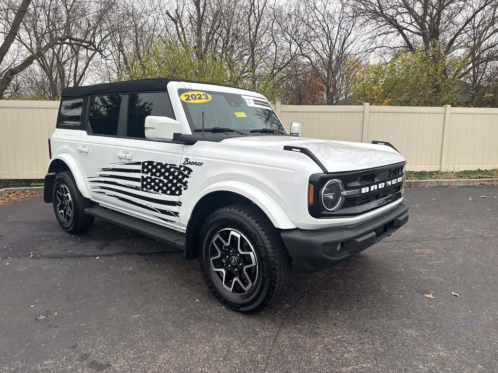 Used 2023 Ford Bronco Base SUV