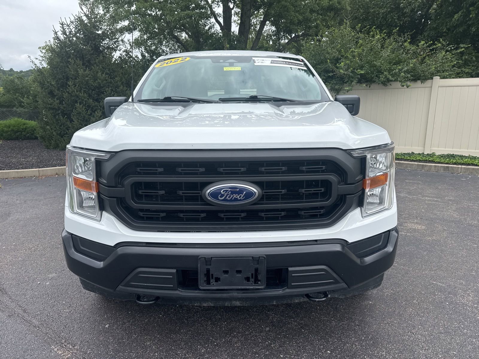 2022 Ford F-150 XL photo 2