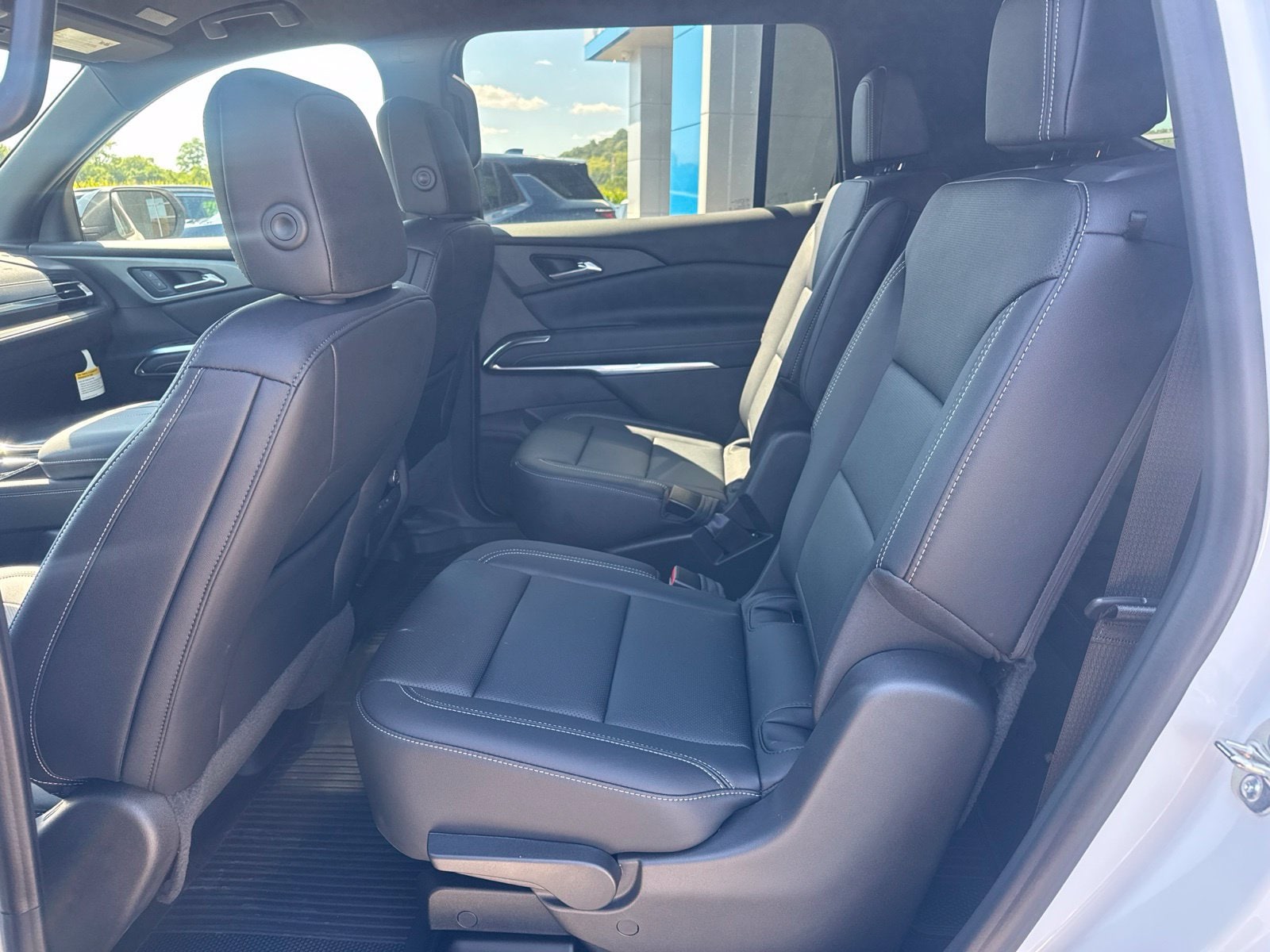 2026 Chevrolet Traverse LT - Photo 15