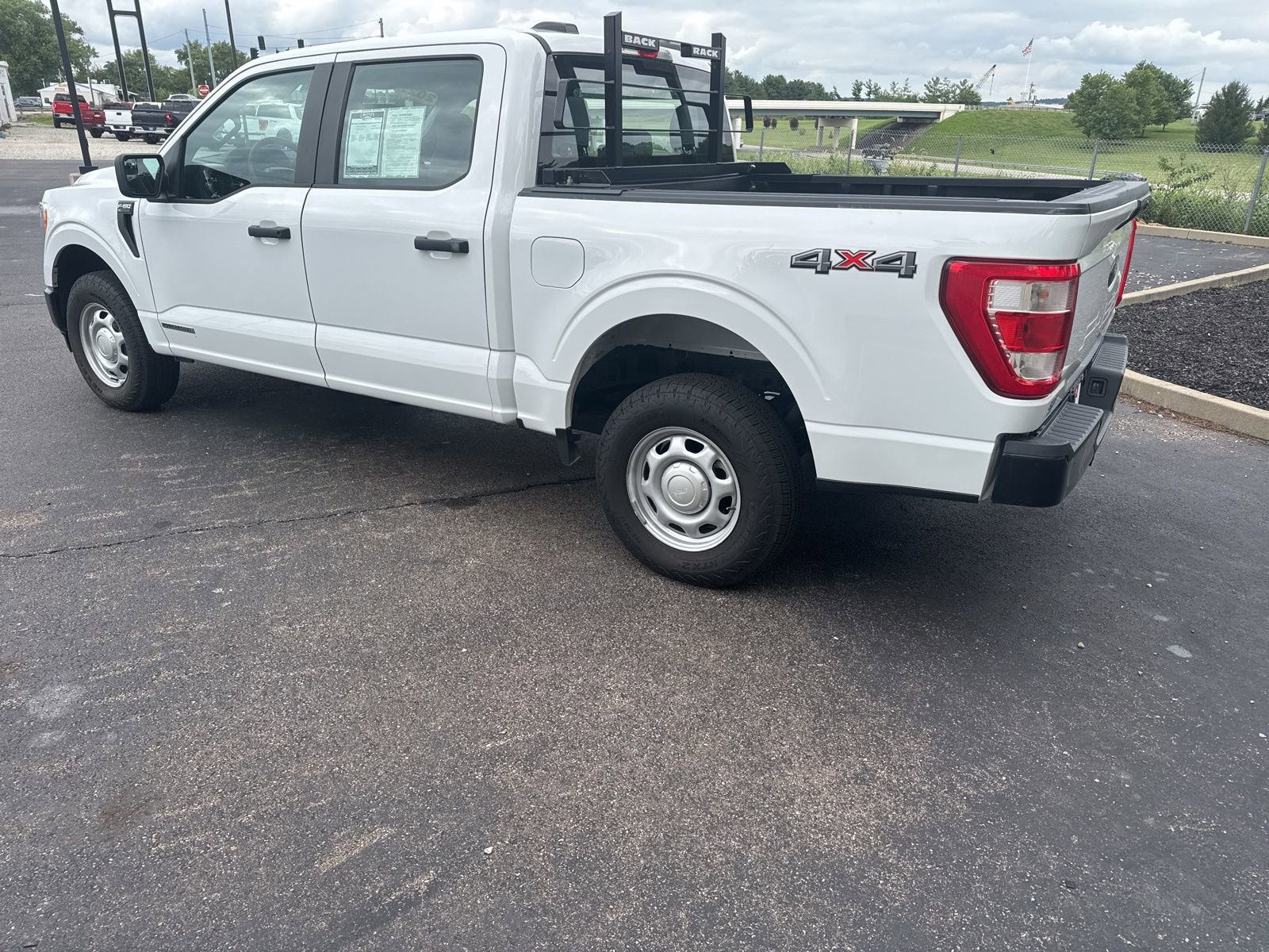 2022 Ford F-150 XL photo 4