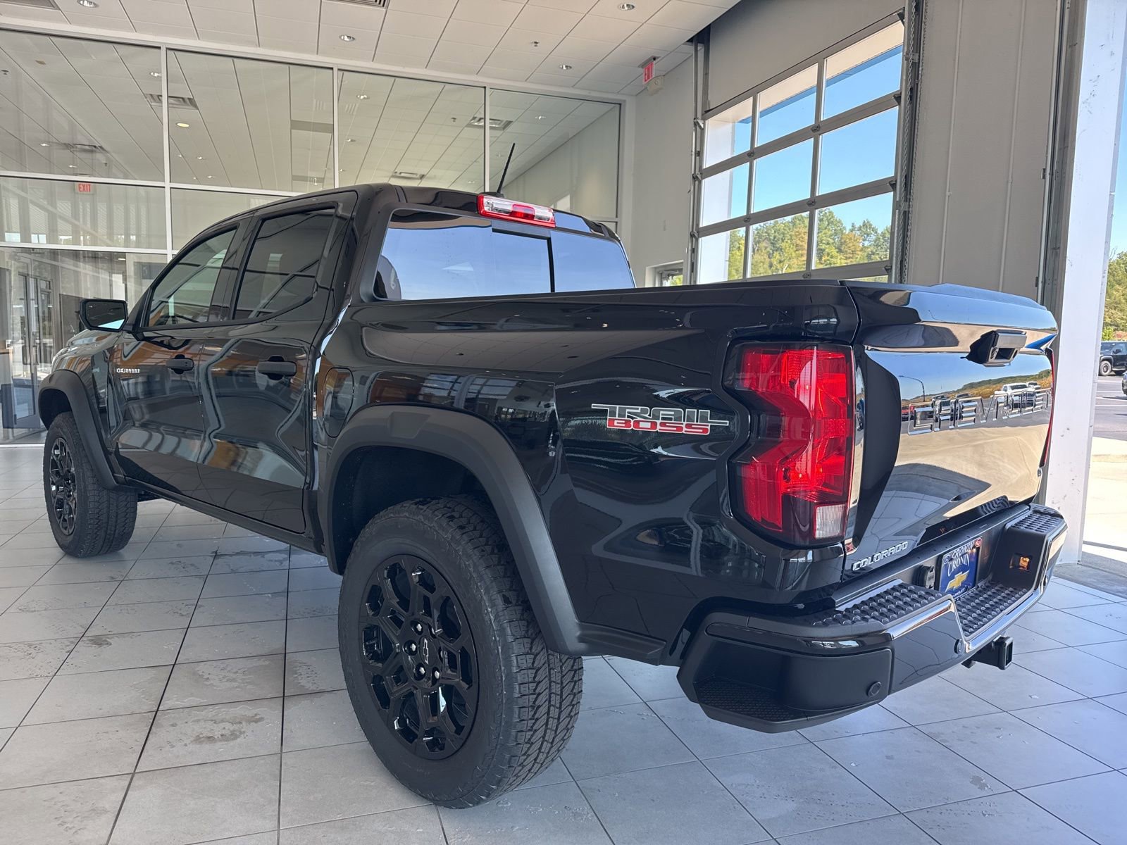 2026 Chevrolet Colorado Trail Boss photo 3