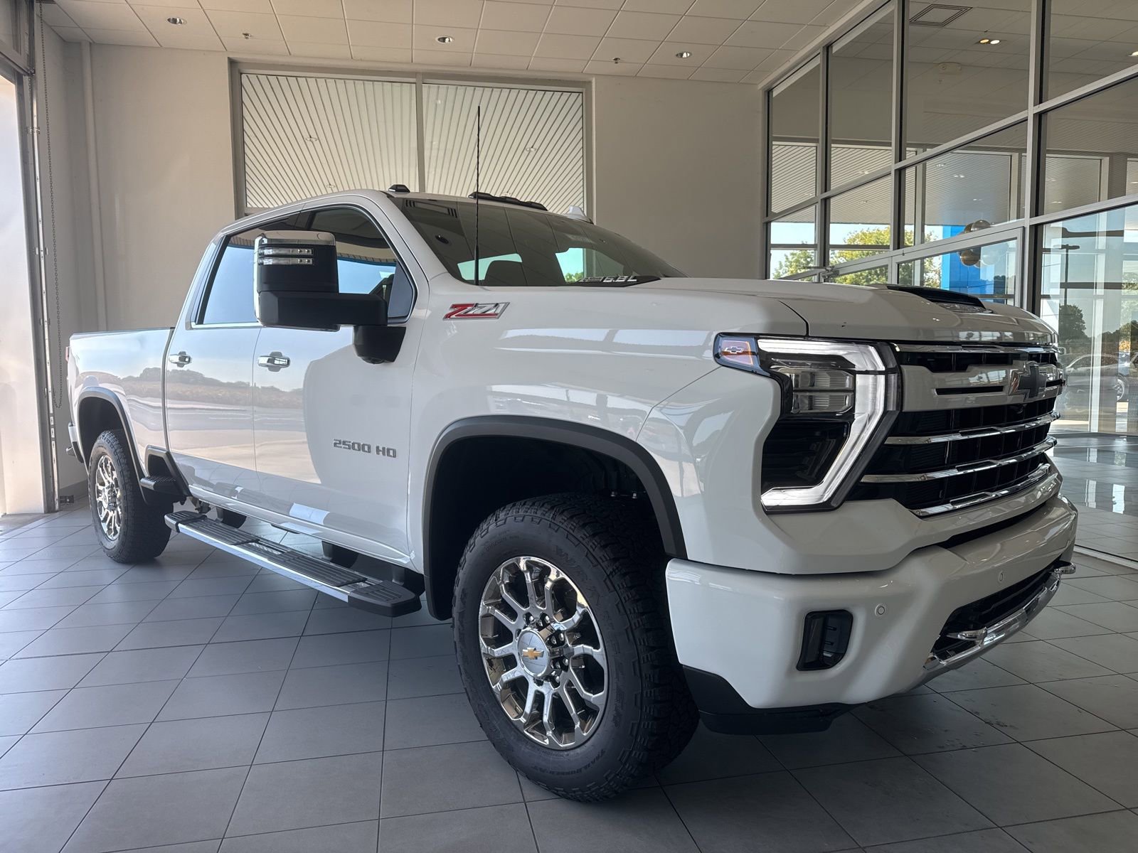 2026 Chevrolet Silverado 2500HD LTZ photo 3