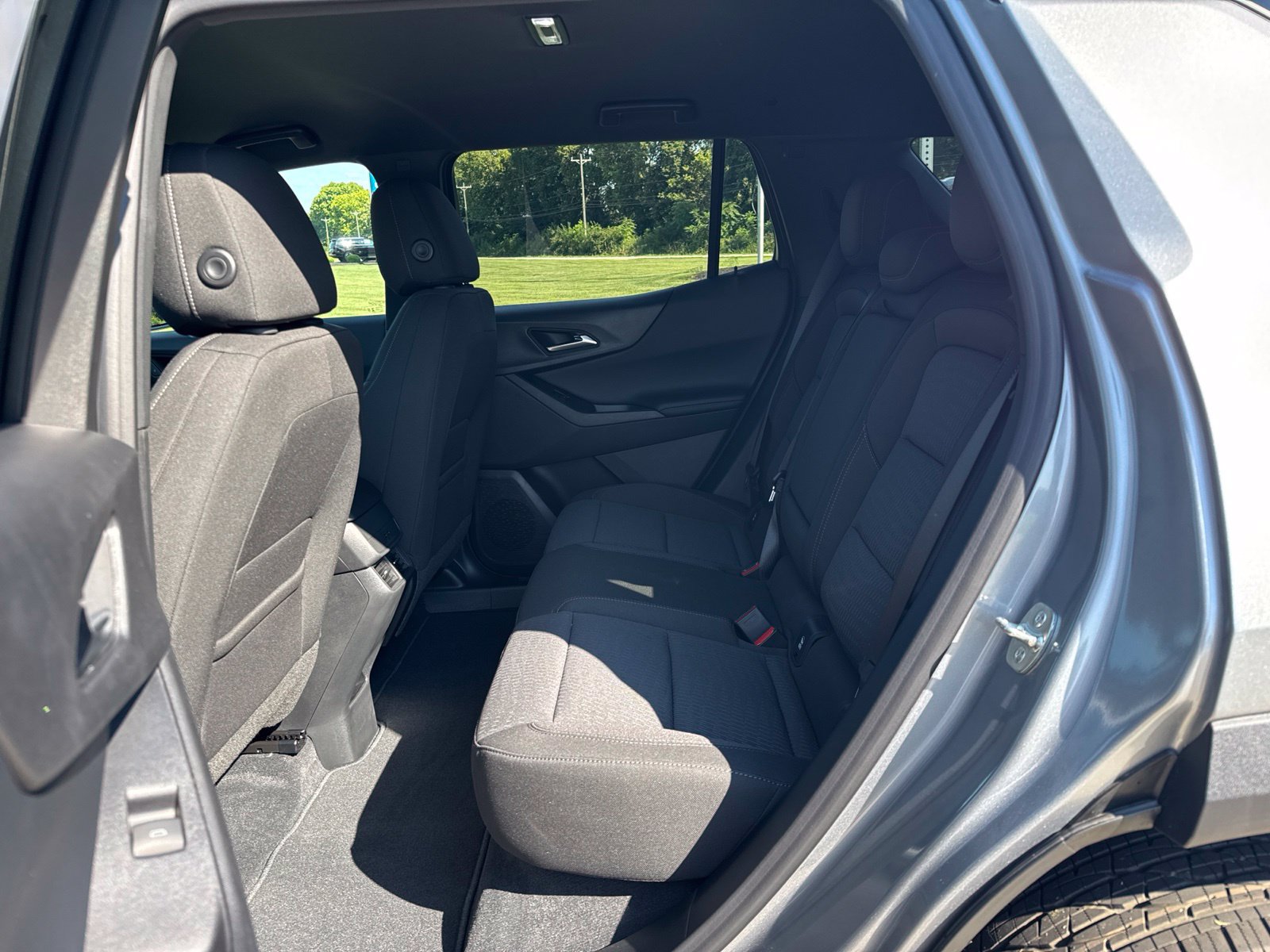 2027 Chevrolet Equinox LT - Photo 12