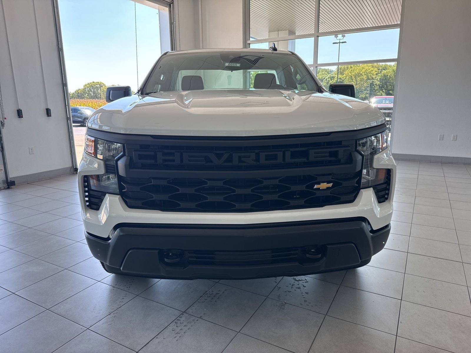2025 Chevrolet Silverado 1500 photo 2