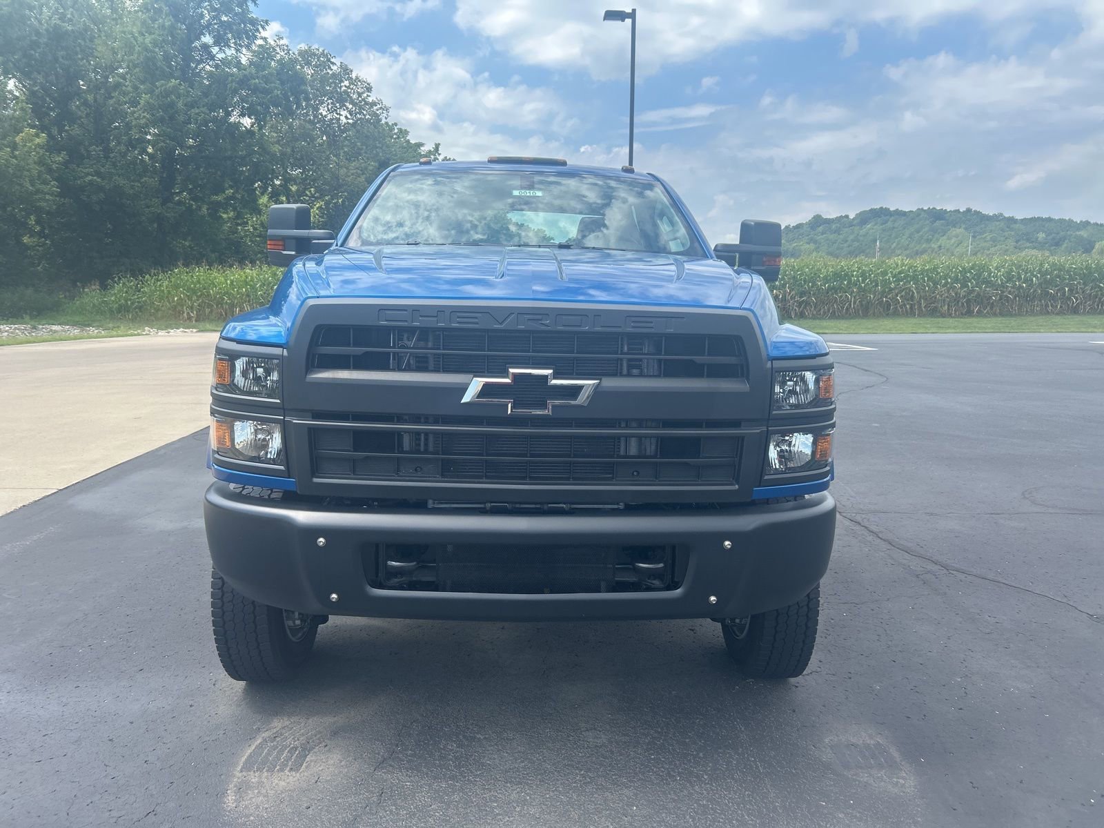 2024 Chevrolet Silverado 6500HD Work Truck photo 2
