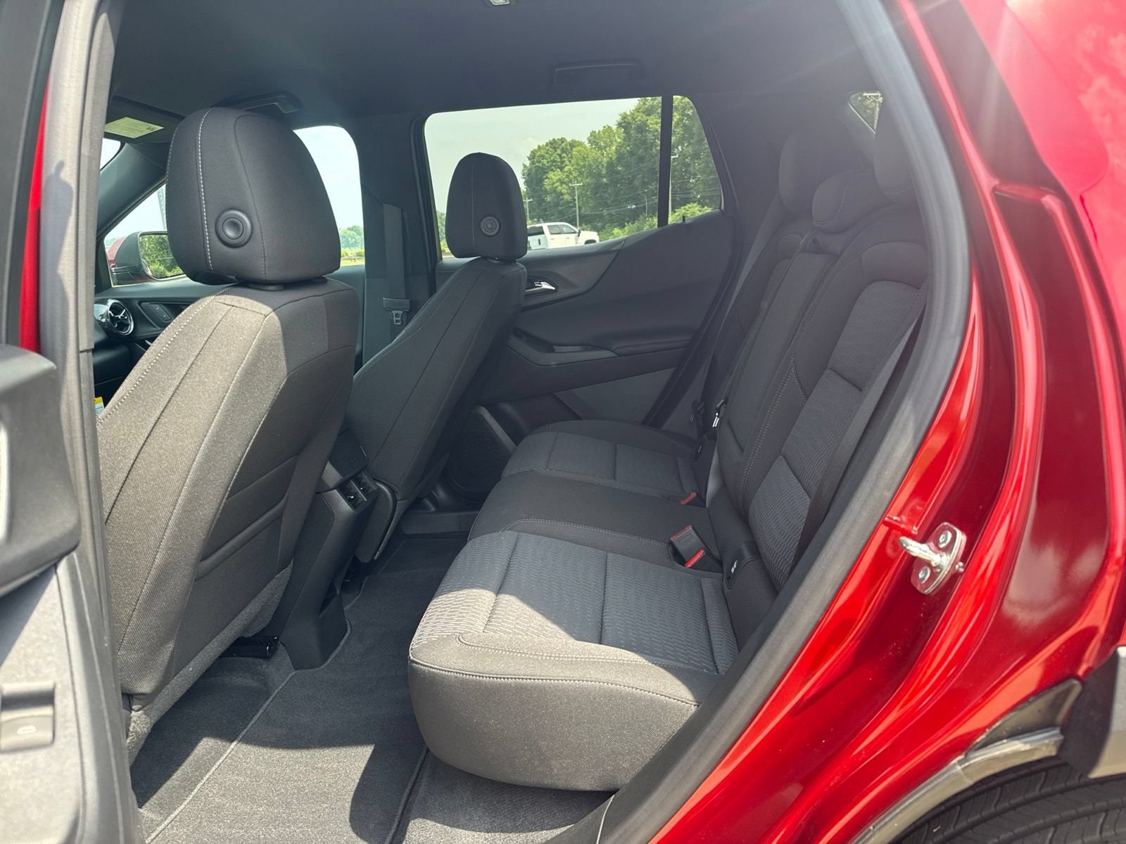2027 Chevrolet Equinox LT - Photo 12