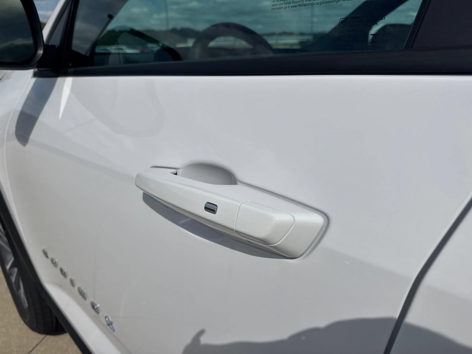 2027 Chevrolet Equinox LT - Photo 9