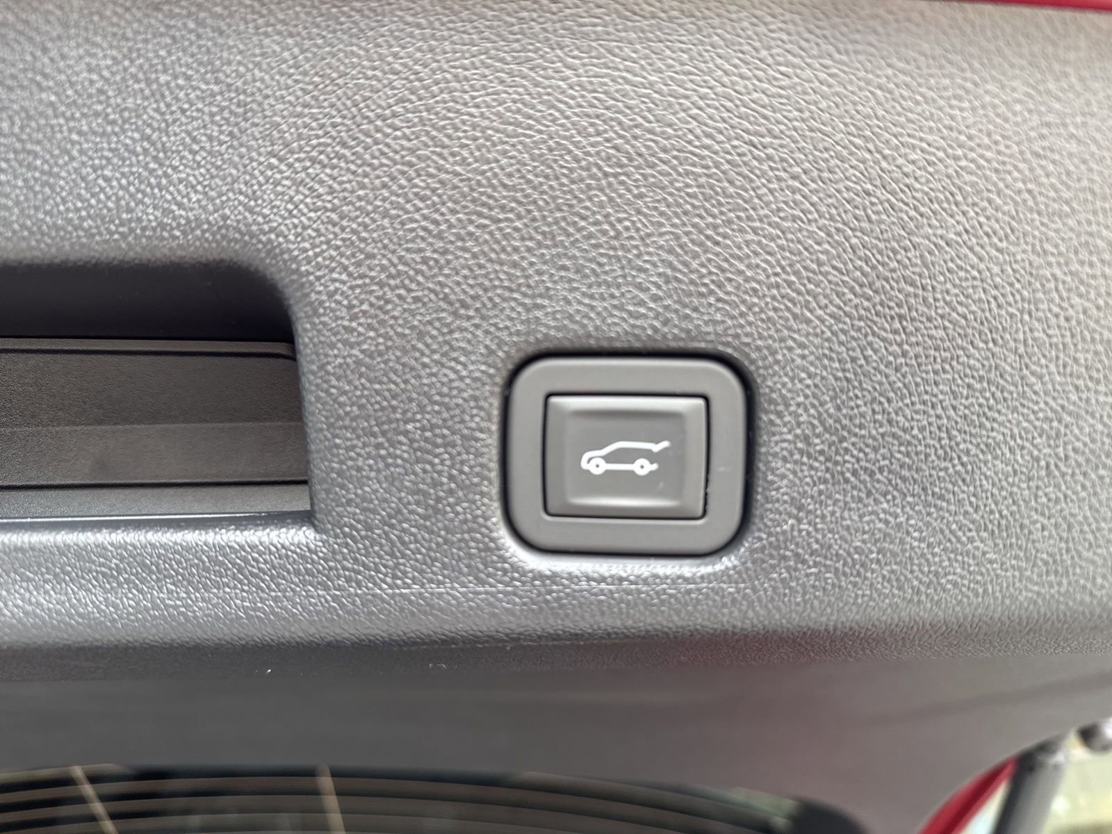 2026 Chevrolet Traverse LT - Photo 13