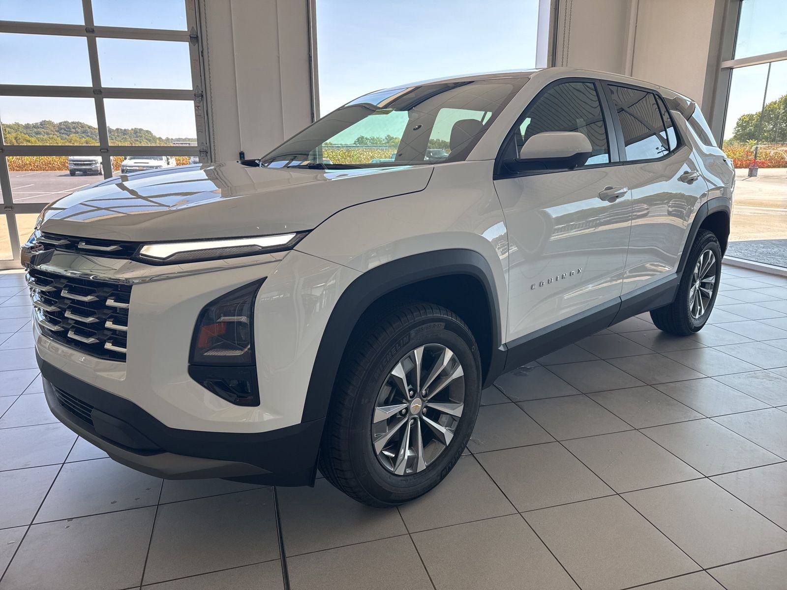 2026 Chevrolet Equinox LT photo 3