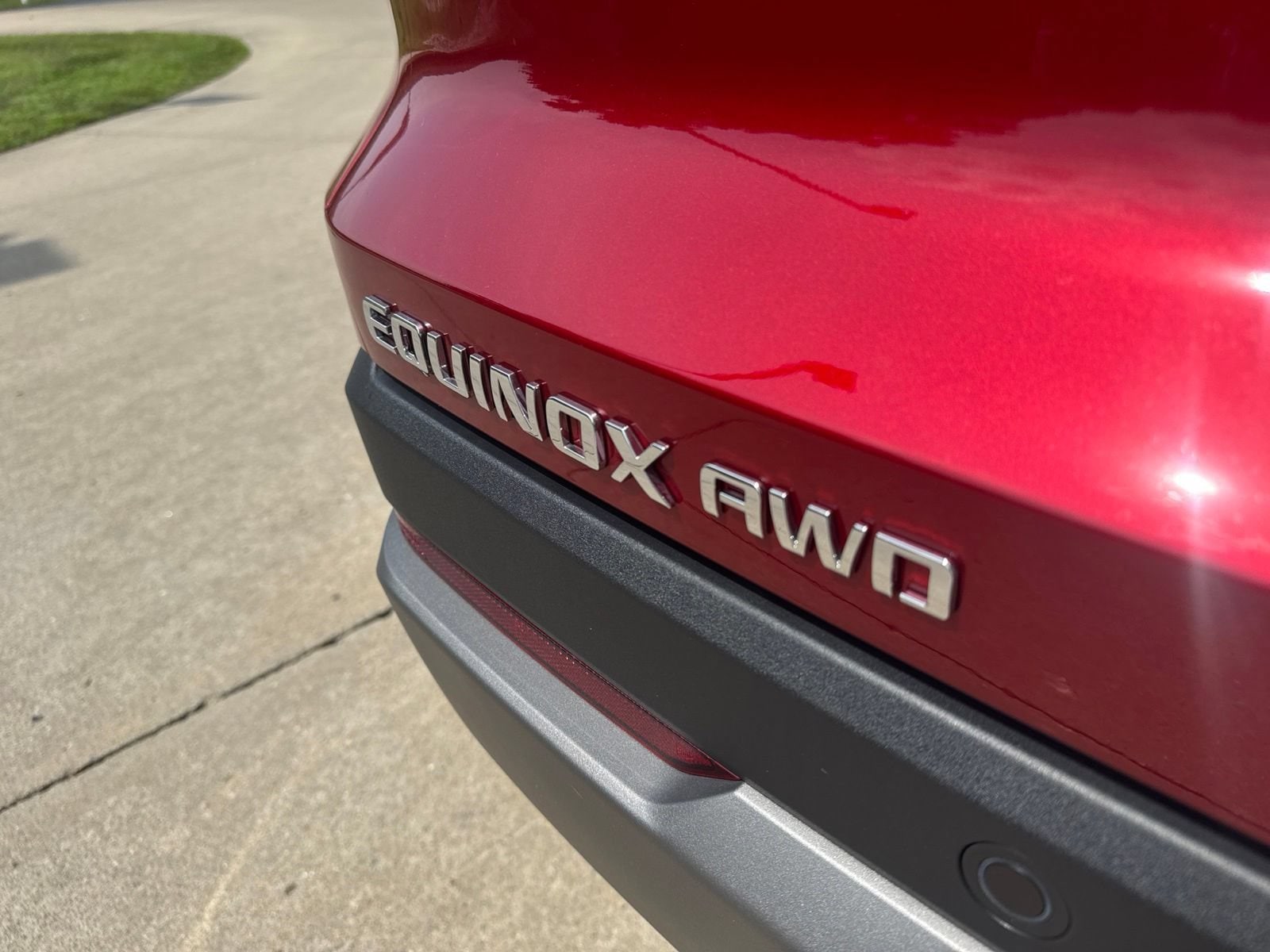 2027 Chevrolet Equinox LT - Photo 7