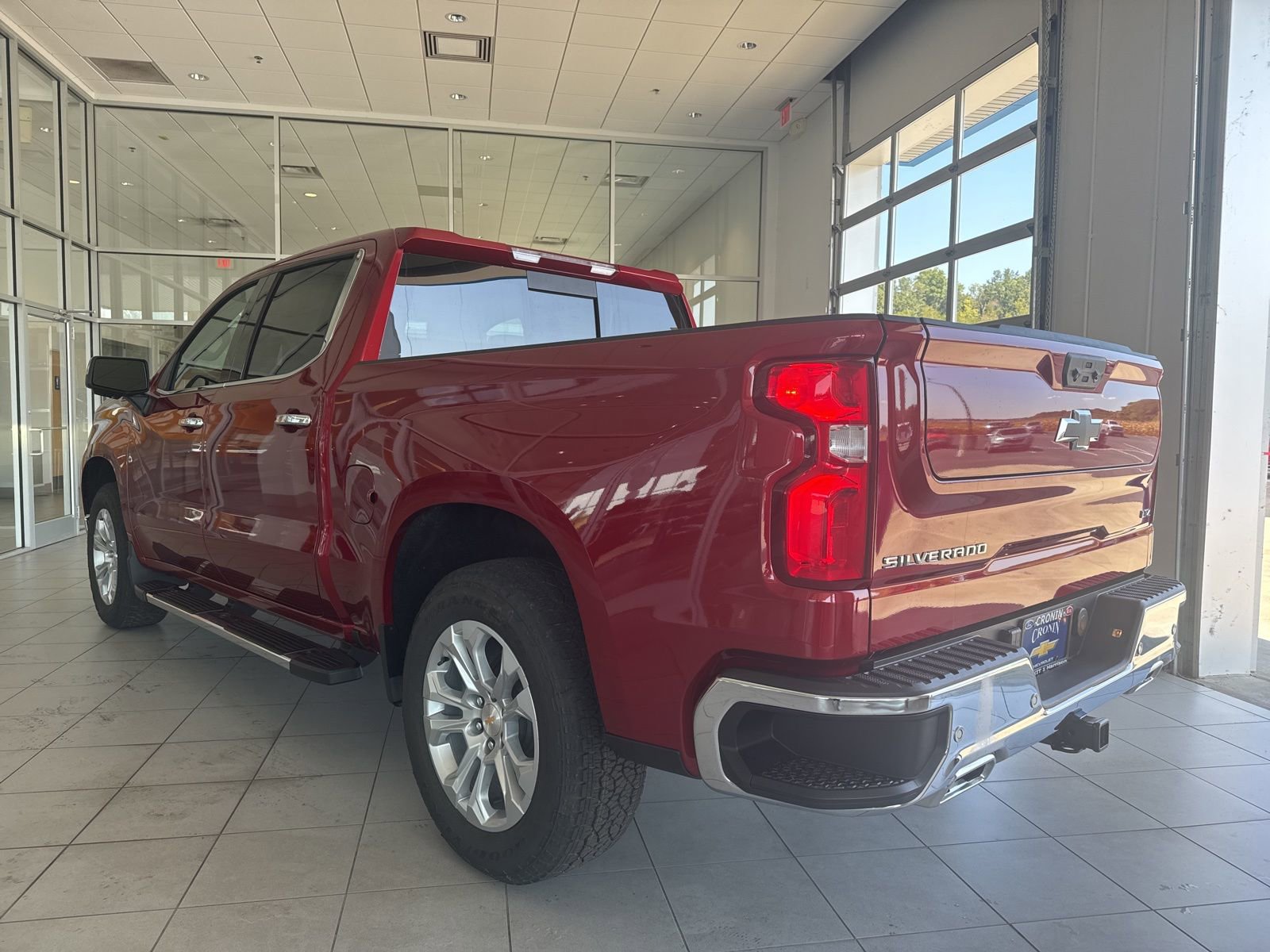 2026 Chevrolet Silverado 1500 LTZ photo 4