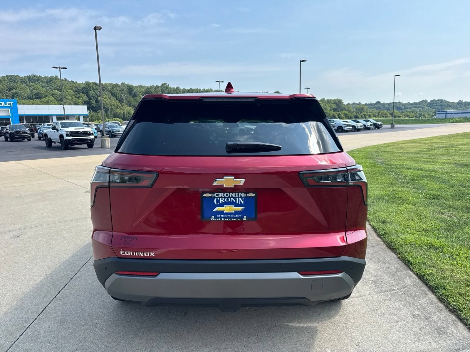 2027 Chevrolet Equinox LT - Photo 5