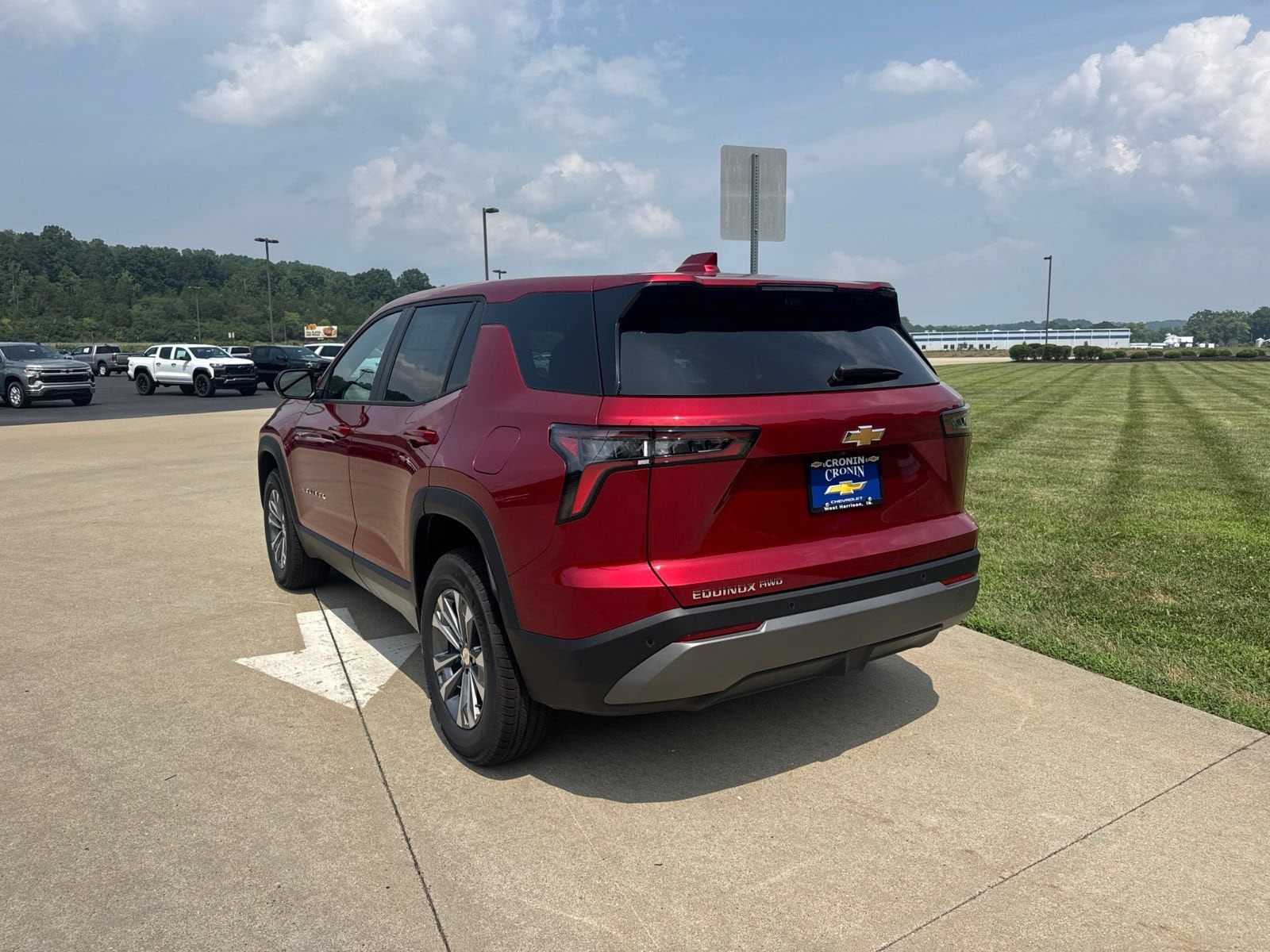 2027 Chevrolet Equinox LT - Photo 6