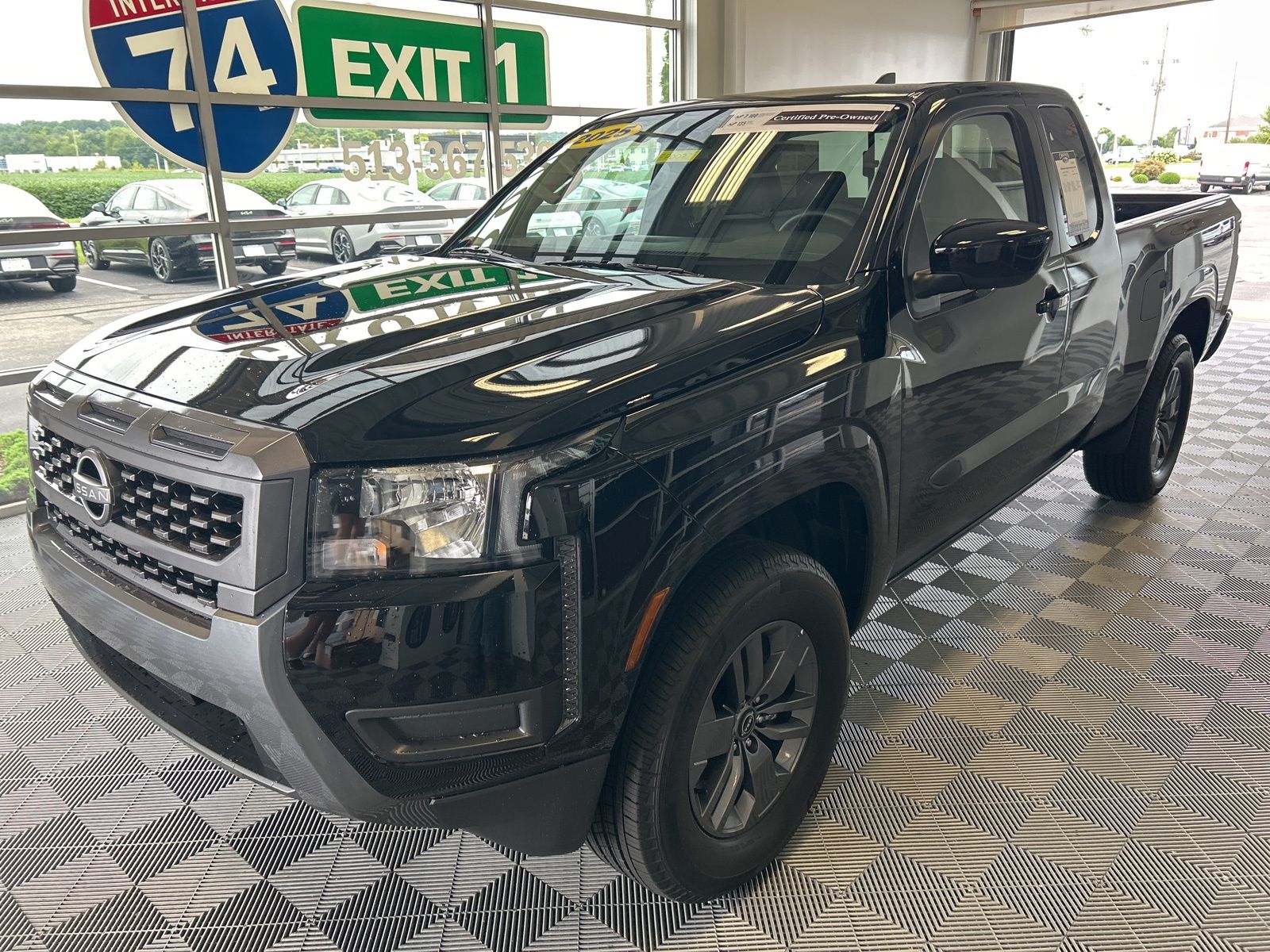 2025 Nissan Frontier SV photo 3