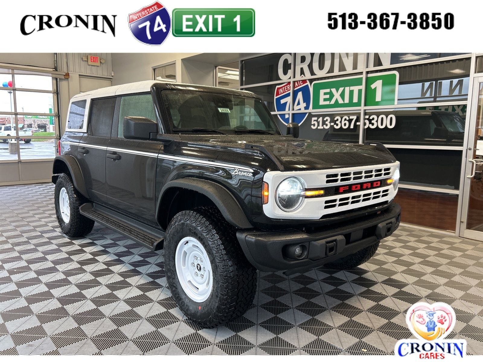 2025 Ford Bronco 4-Door Heritage Editon's photo