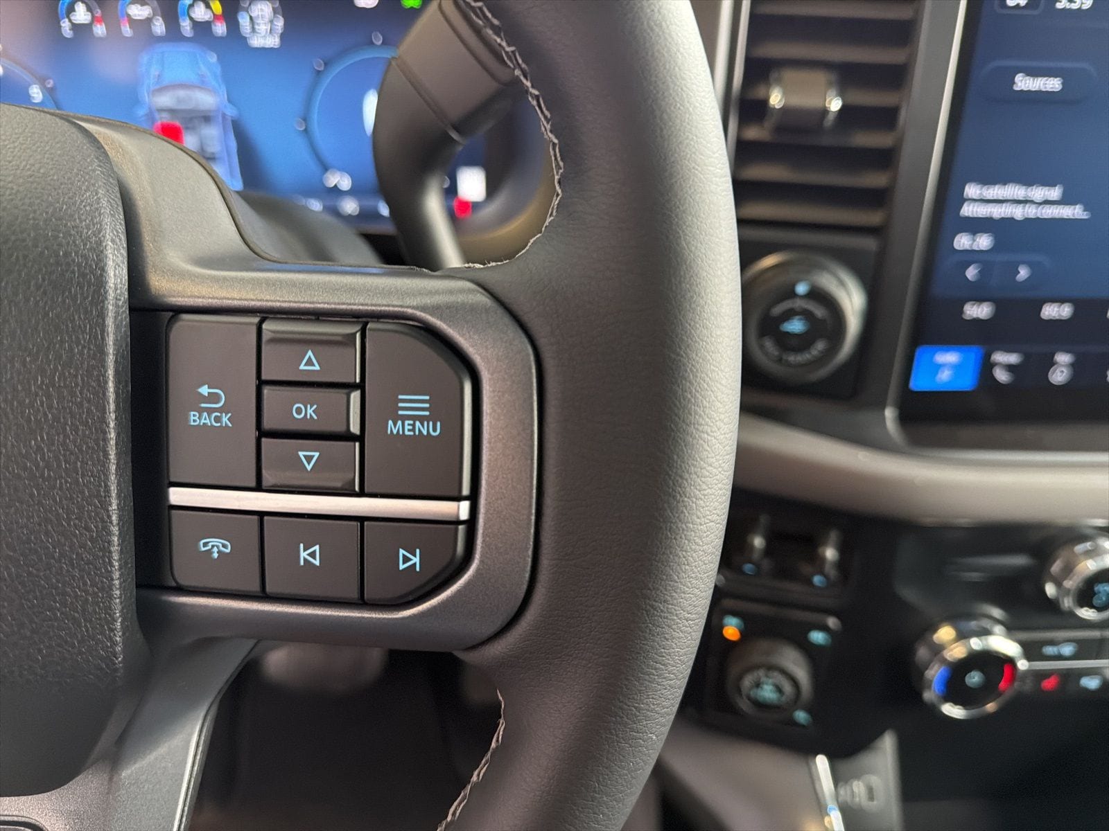 2026 Ford F-150 XLT - Photo 17