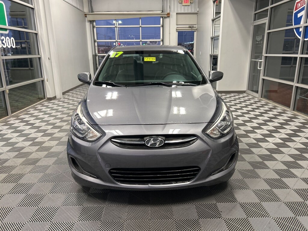 Used 2017 Hyundai Accent SE Sedan