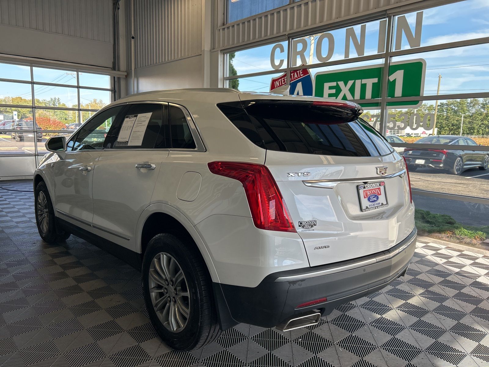 2017 Cadillac XT5 Luxury photo 4