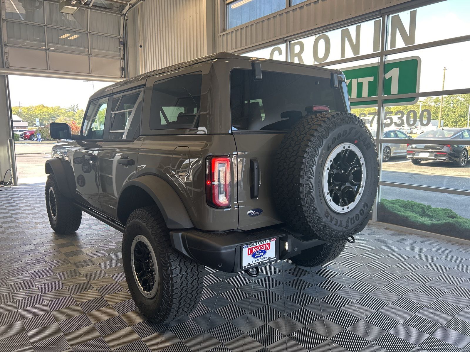 2025 Ford Bronco Badlands photo 3