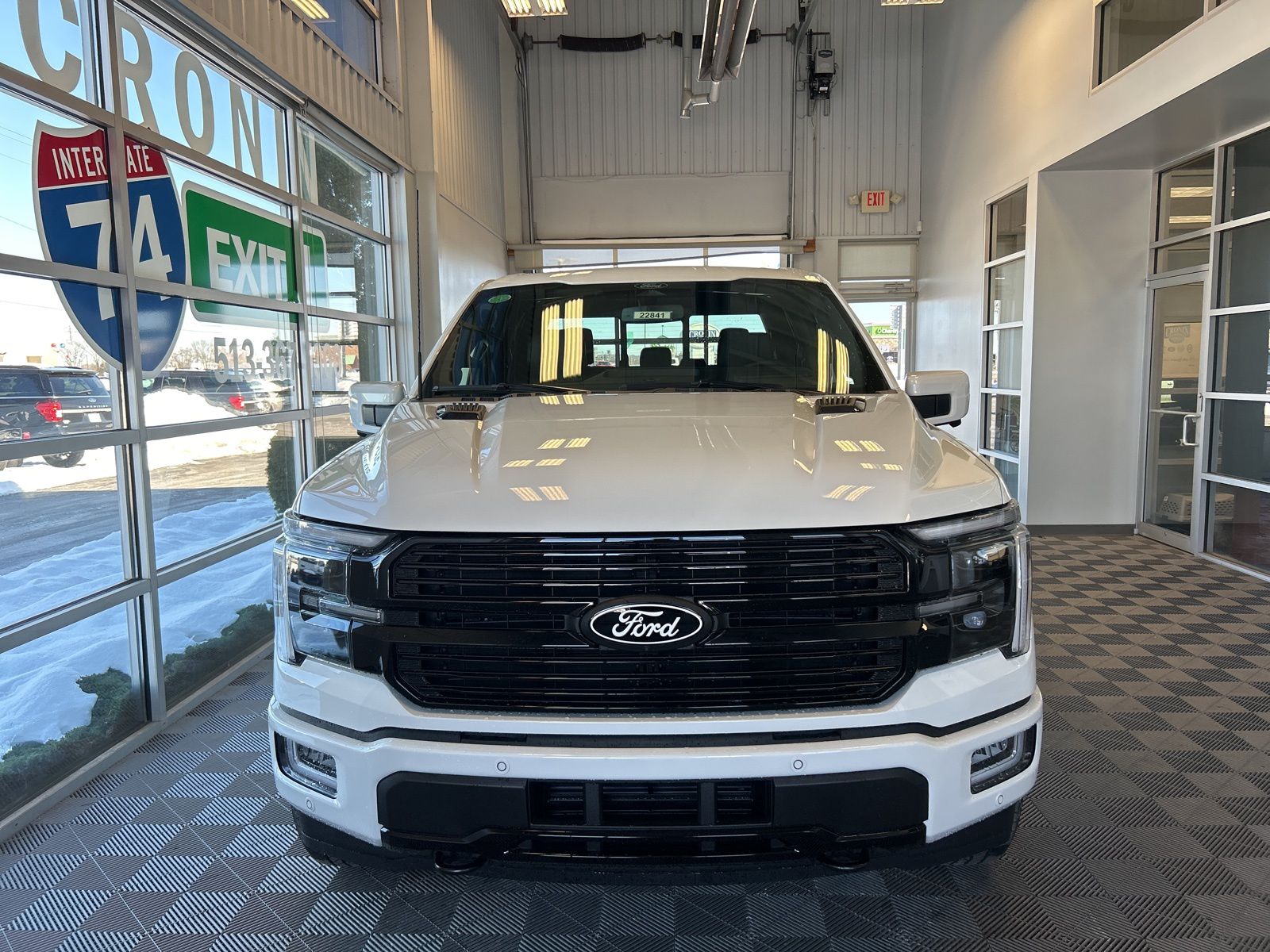 2025 Ford F-150 Platinum photo 2