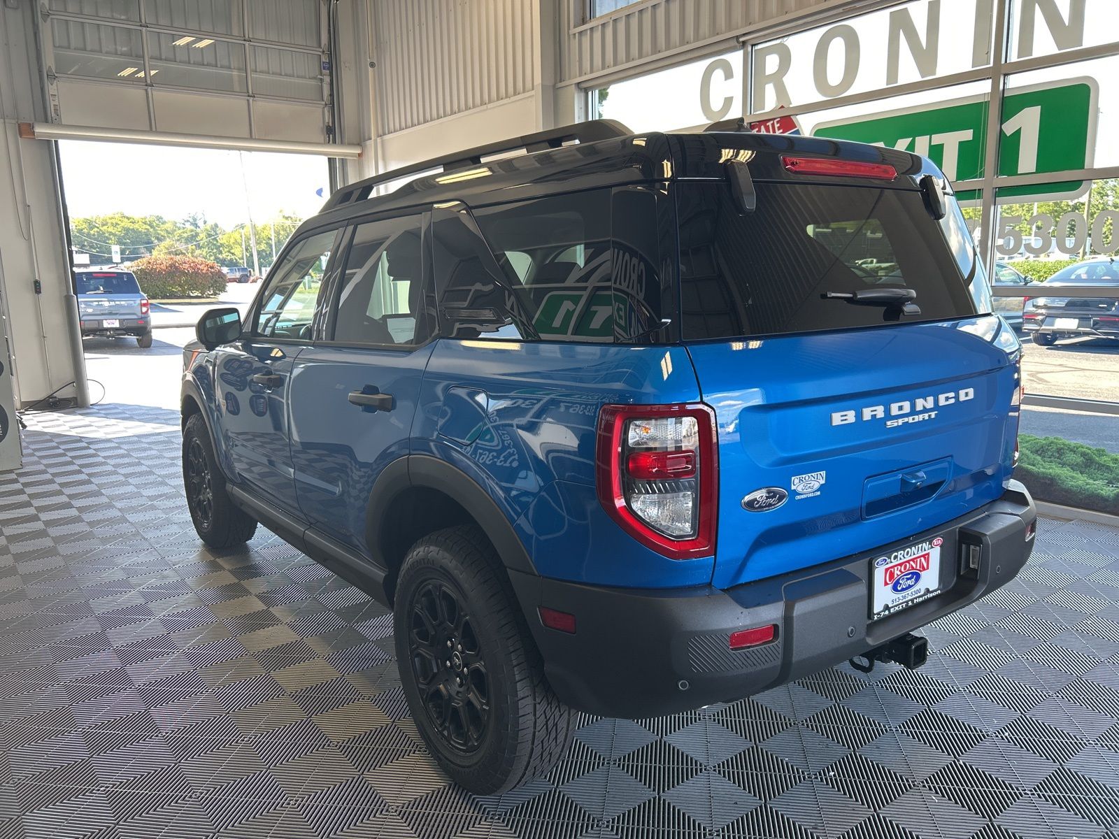 2025 Ford Bronco Sport Badlands photo 2