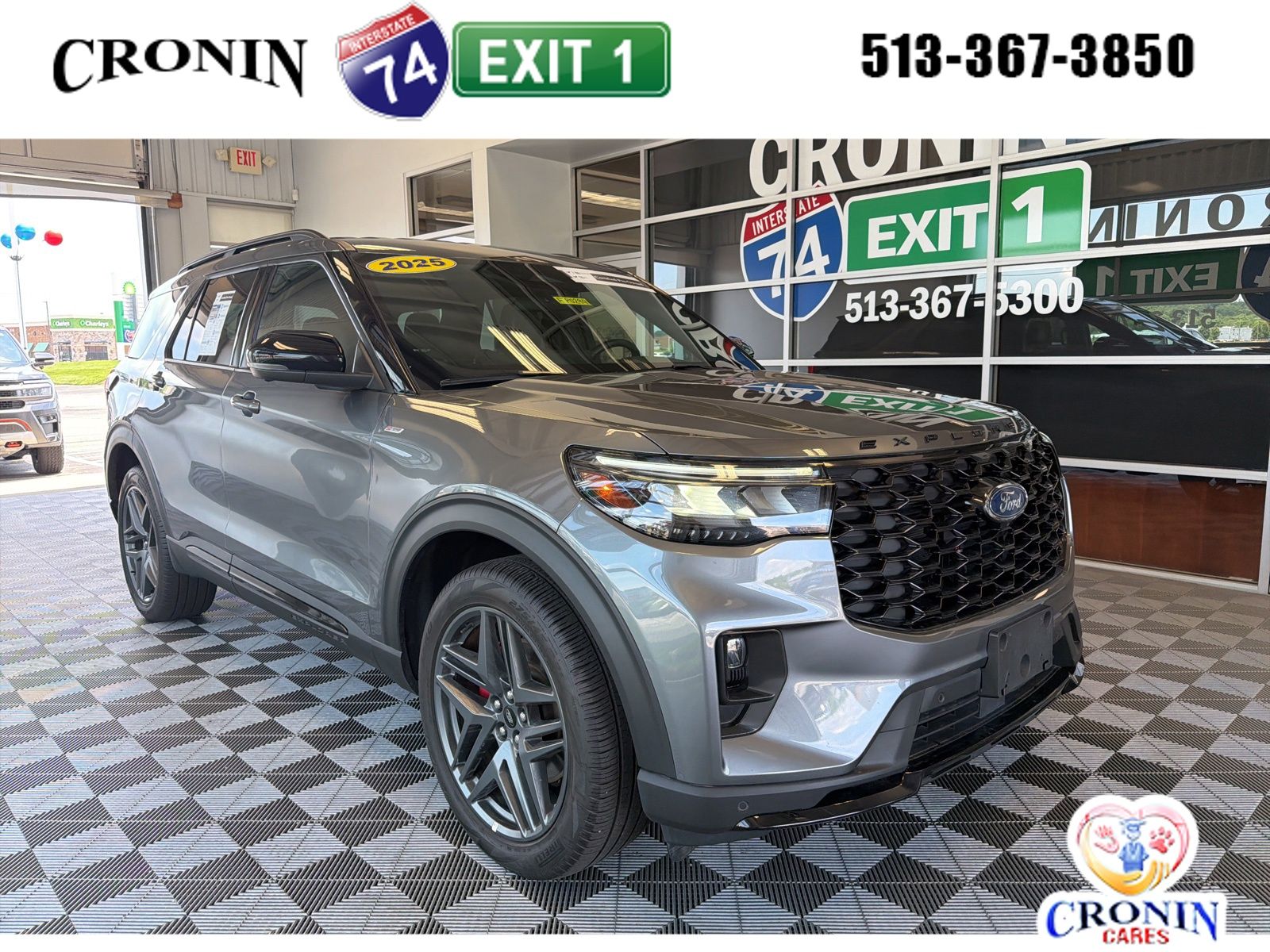2025 Ford Explorer ST-LINE 4WD (PL535)'s photo