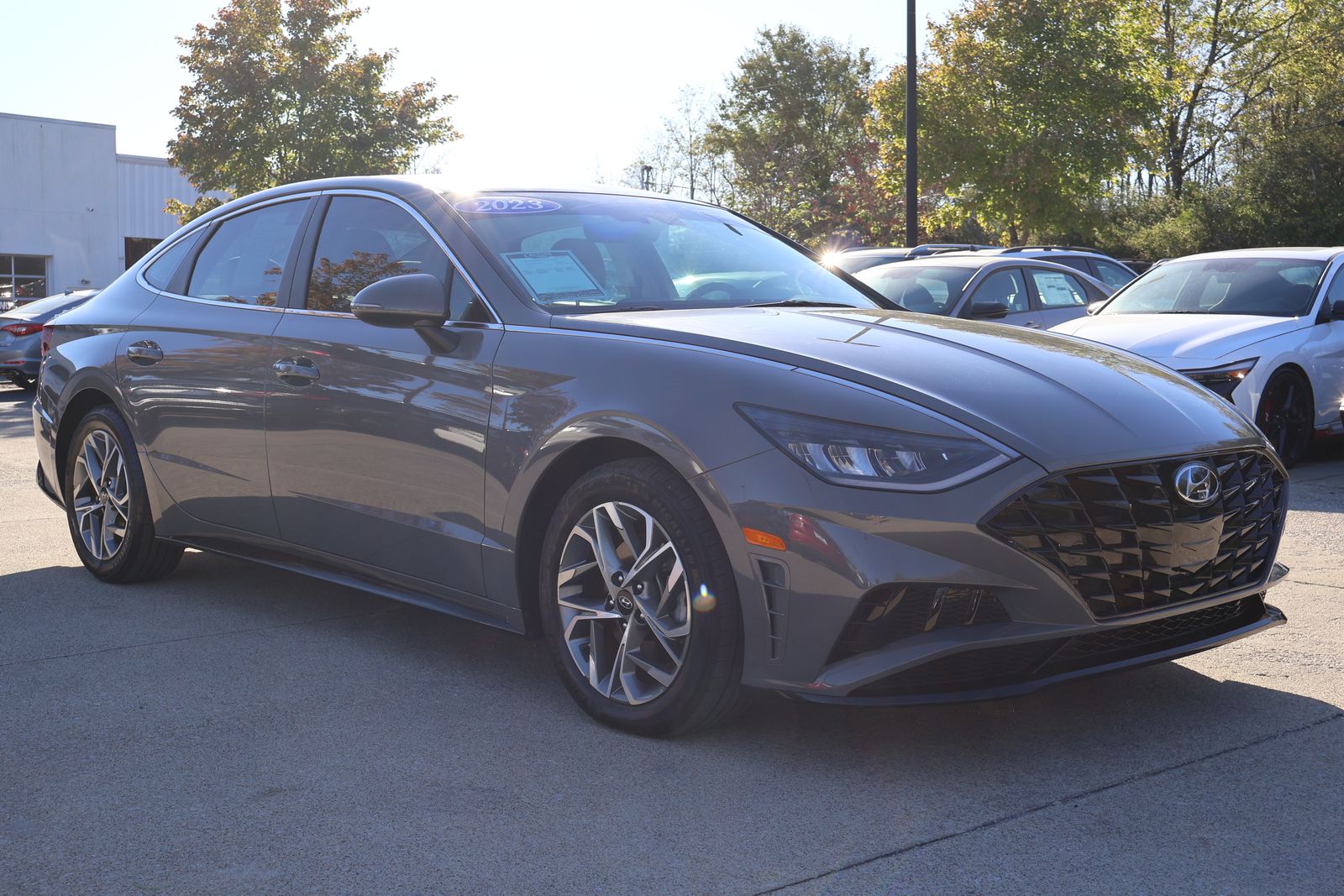 2023 Hyundai Sonata SEL photo 3