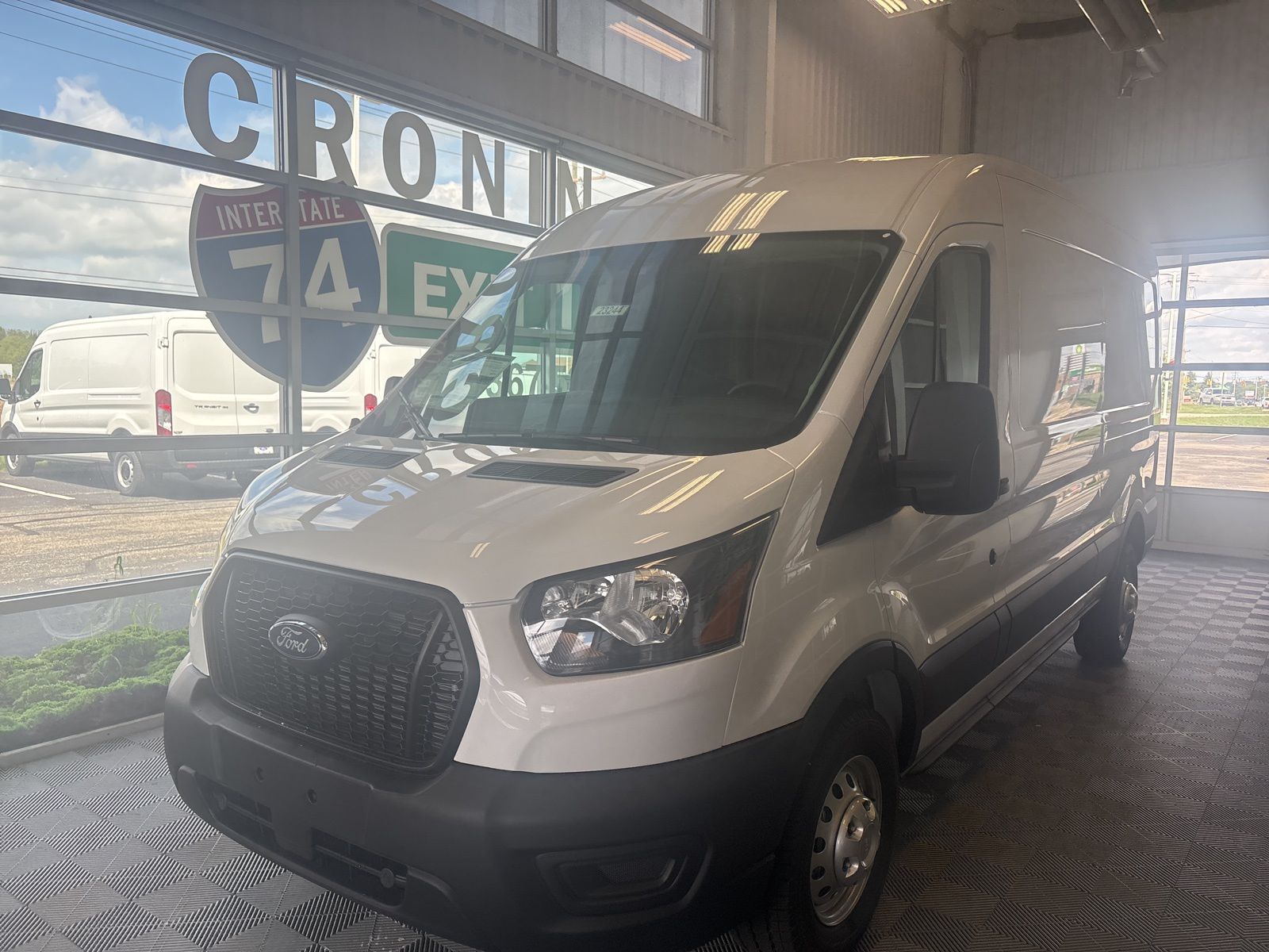 2025 Ford Transit photo 3