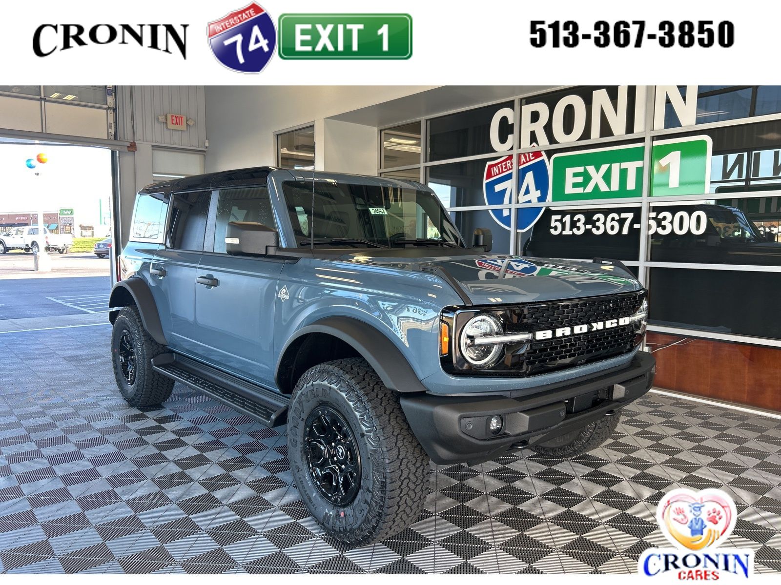 2025 Ford Bronco 4-Door Outer Banks's photo