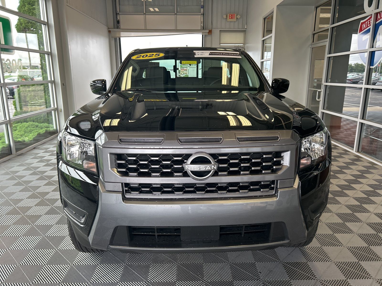 2025 Nissan Frontier SV photo 2