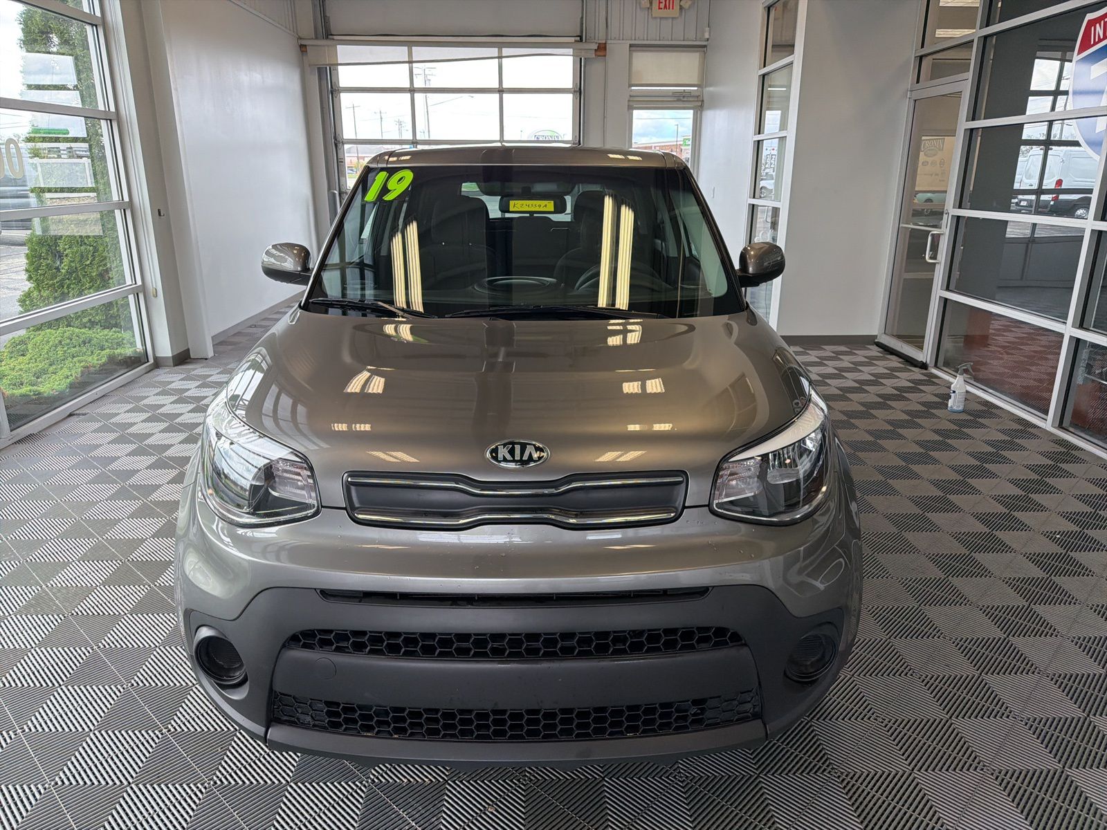 Used 2019 Kia Soul Base with VIN KNDJN2A21K7667901 for sale in Harrison, OH