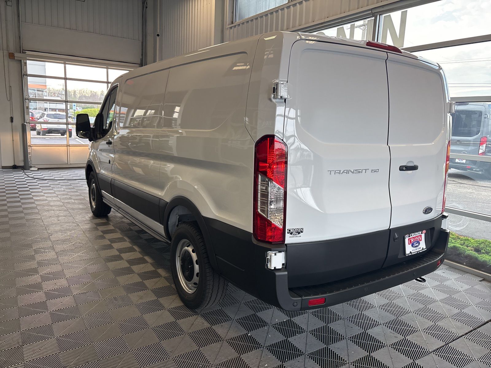 2025 Ford Transit photo 4