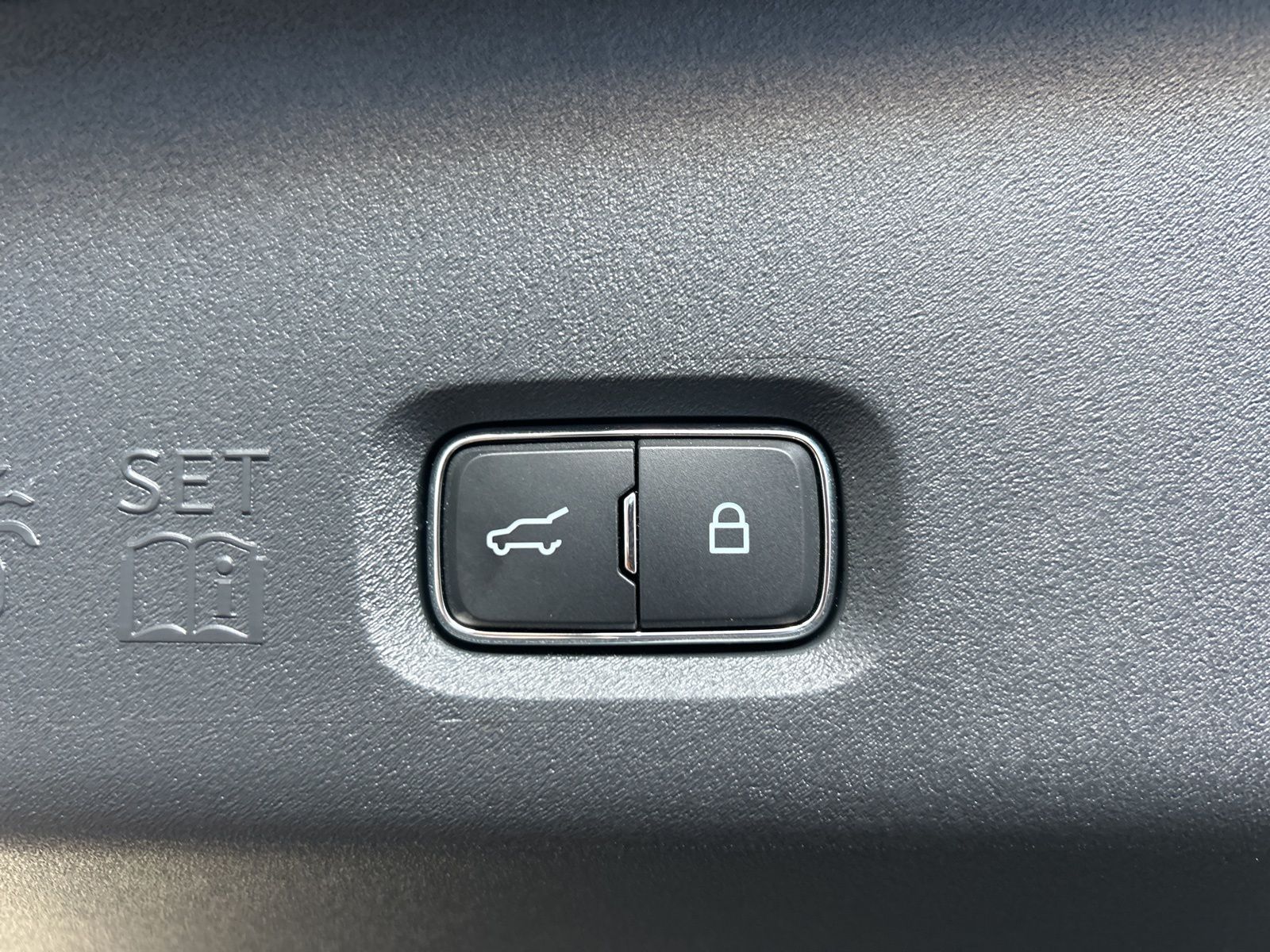 2025 Ford Expedition Tremor - Photo 16