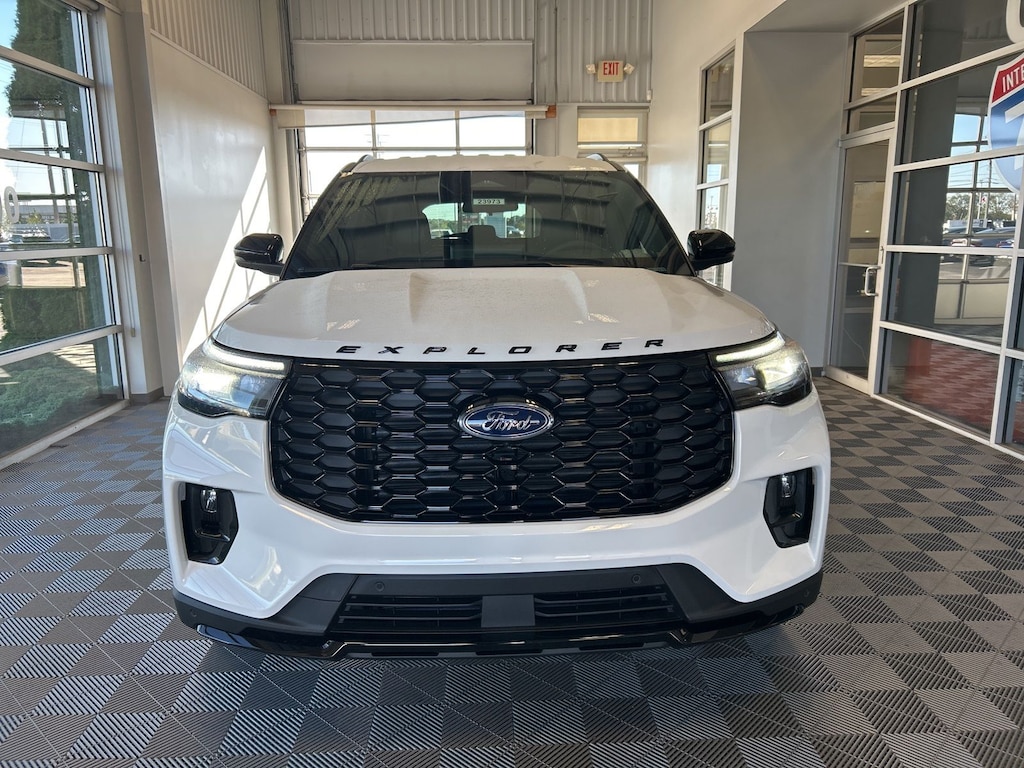 New 2025 Ford Explorer ST-Line SUV