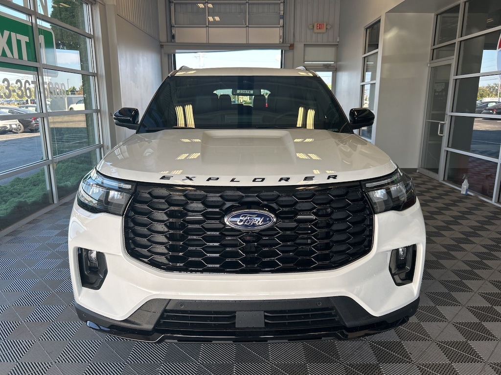 New 2025 Ford Explorer ST-Line SUV