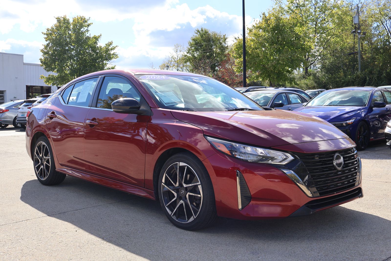 2024 Nissan Sentra SR photo 3