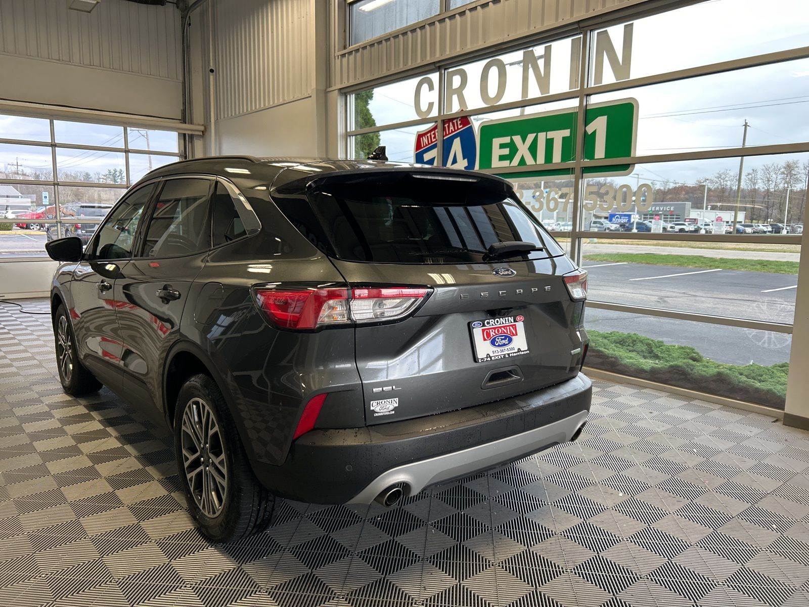 2020 Ford Escape SEL photo 4