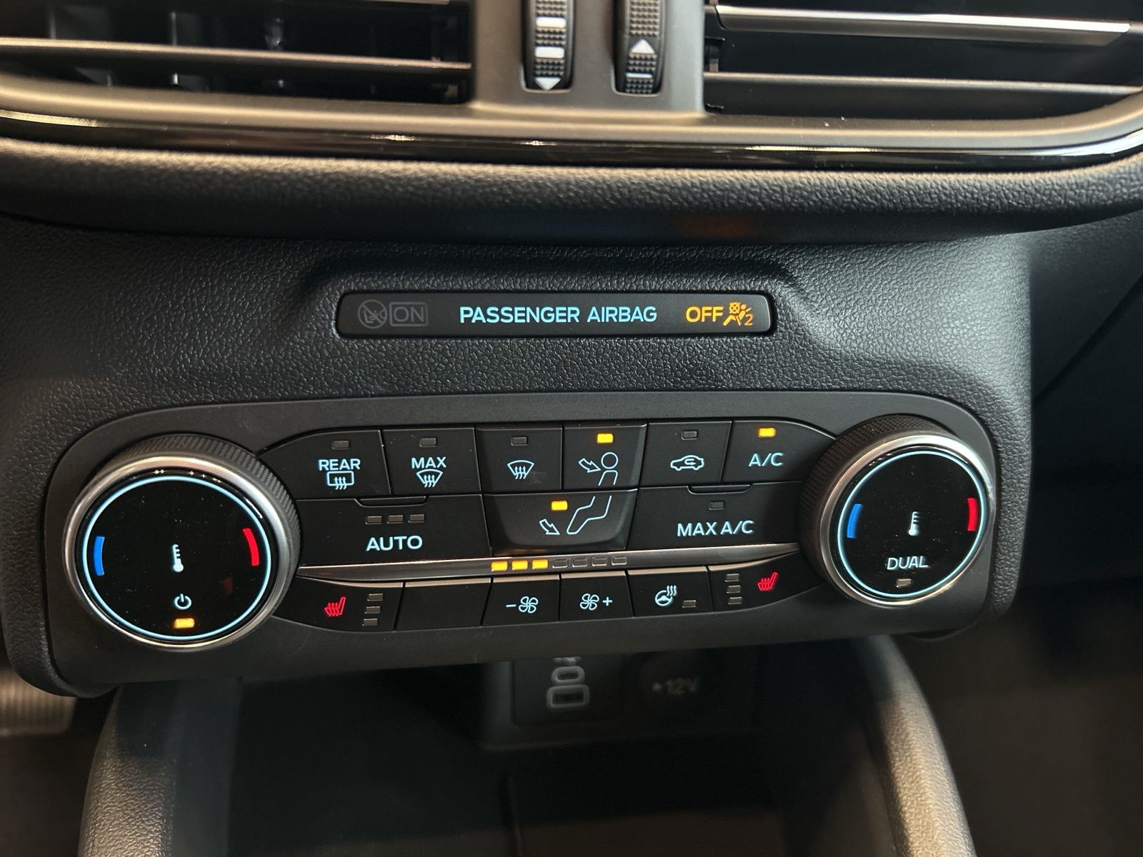 2026 Ford Escape ST-Line - Photo 24