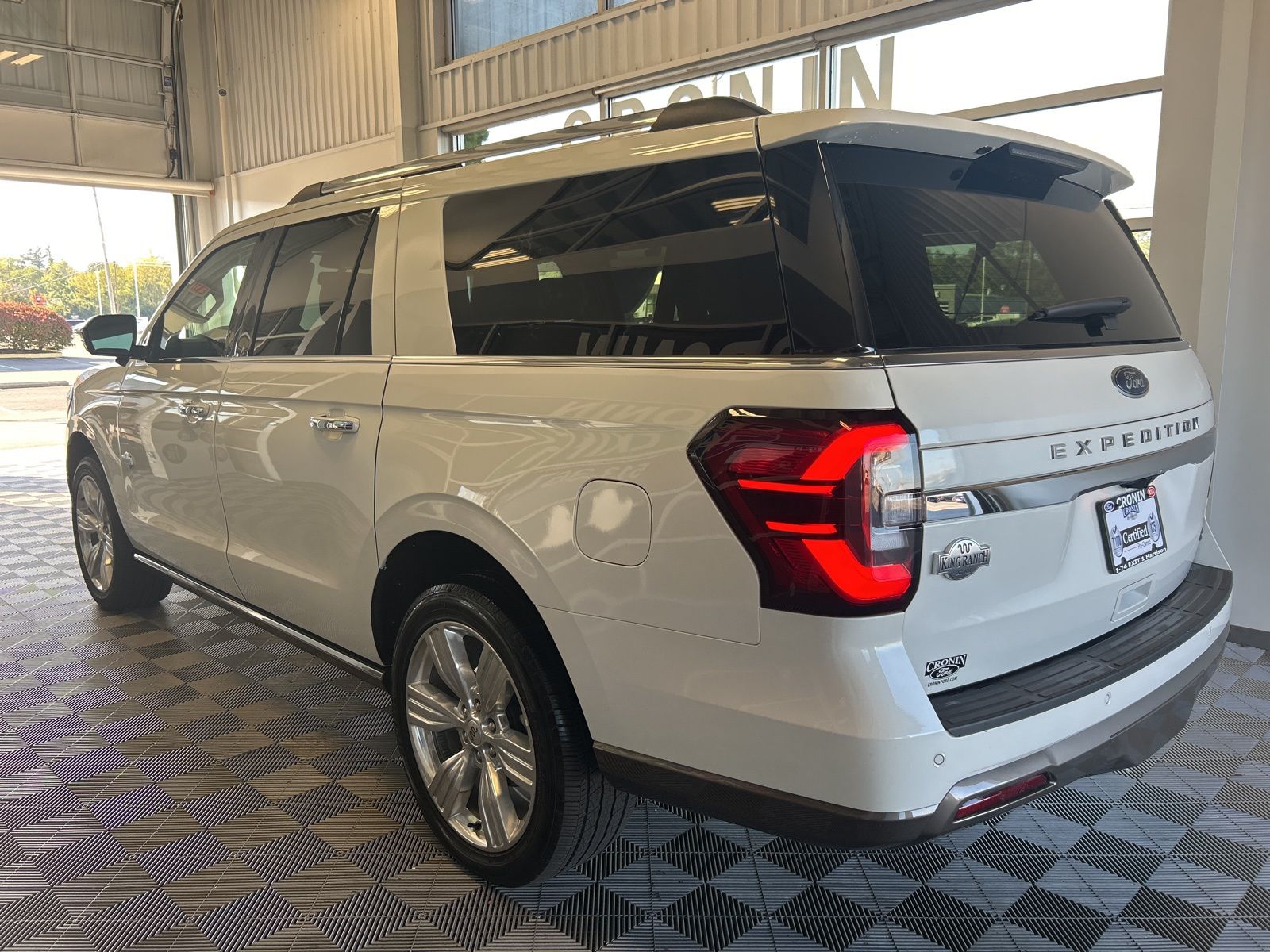 2024 Ford Expedition MAX King Ranch photo 3